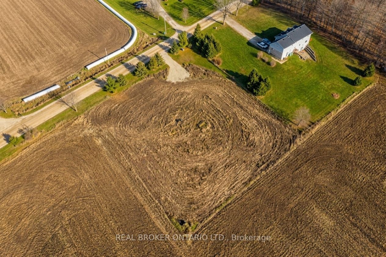 6449 12 13 Side Road Property Photo 6