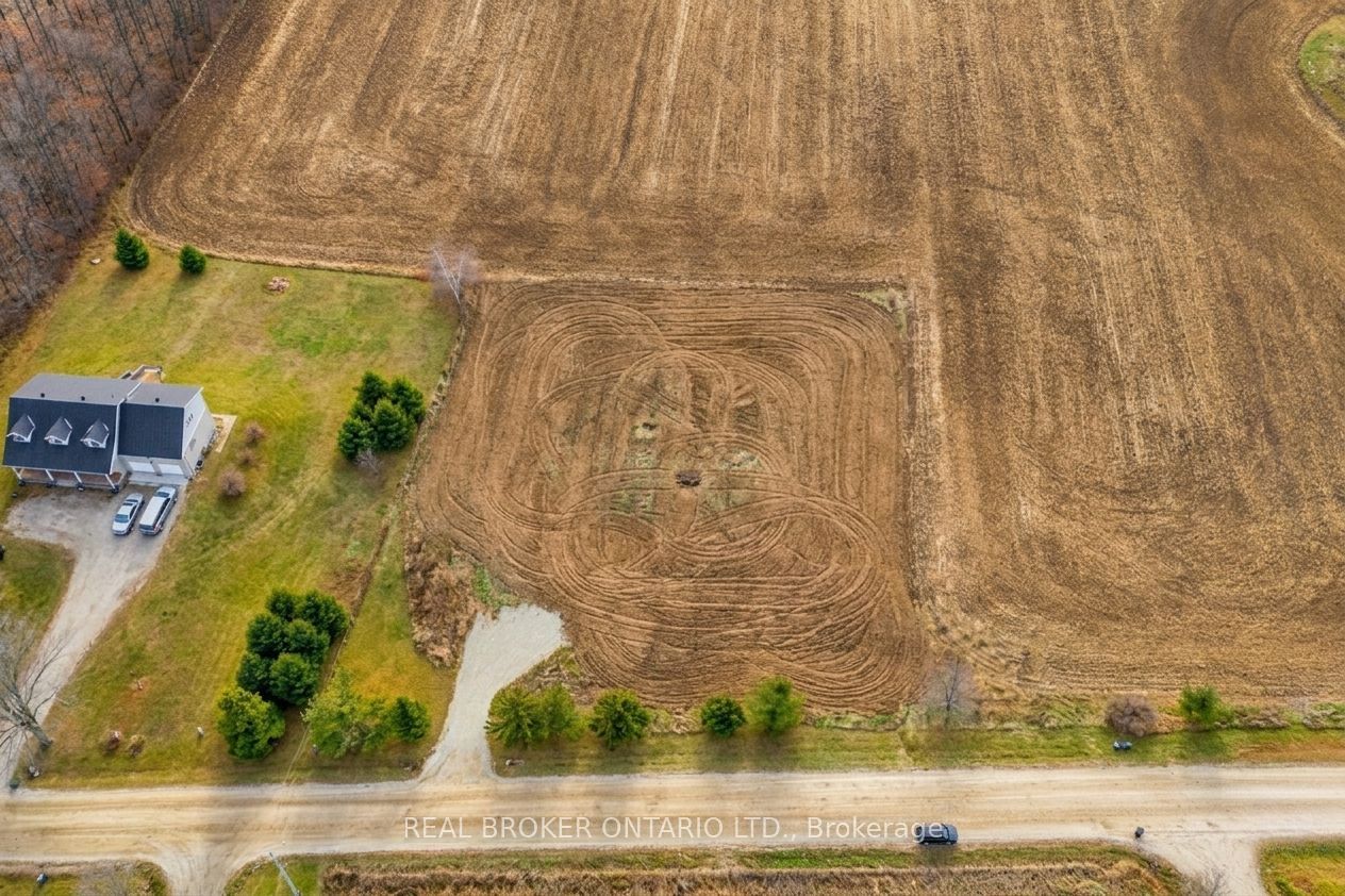 6449 12 13 Side Road Property Photo 8