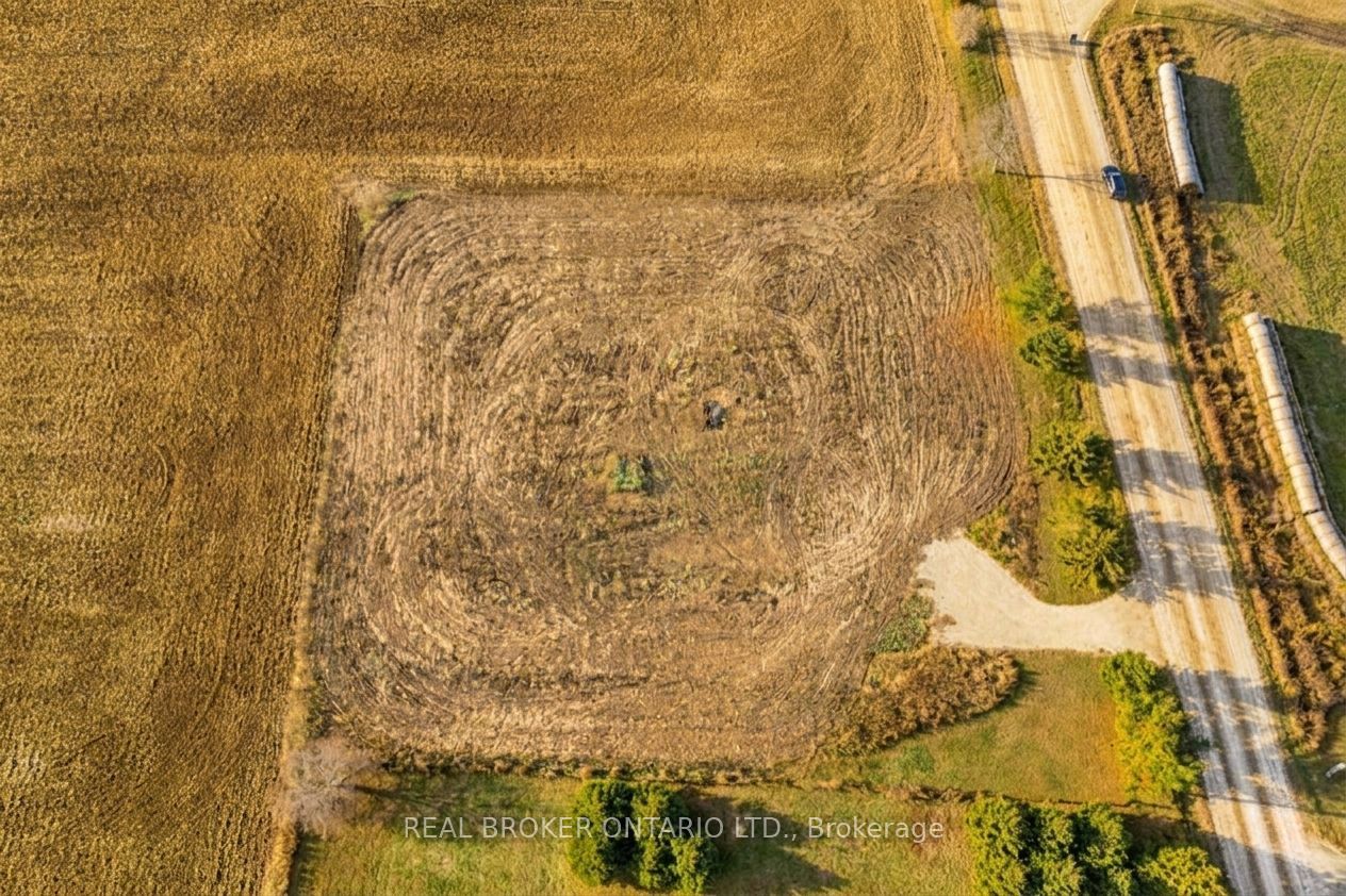 6449 12 13 Side Road Property Photo 10