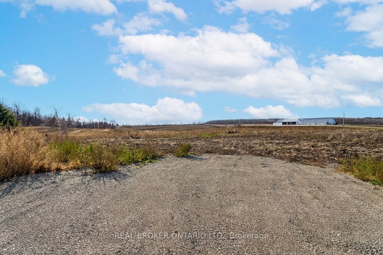 6449 12 13 Side Road Property Photo 20