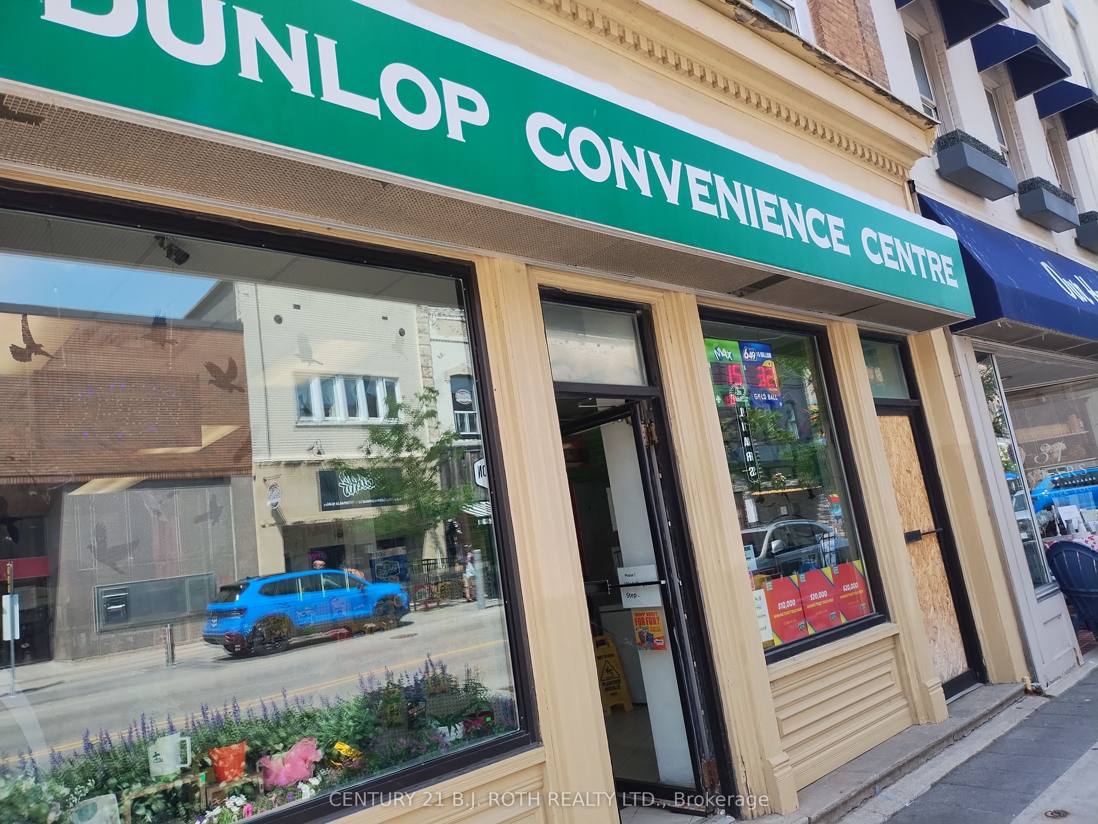 57-59 Dunlop Street E