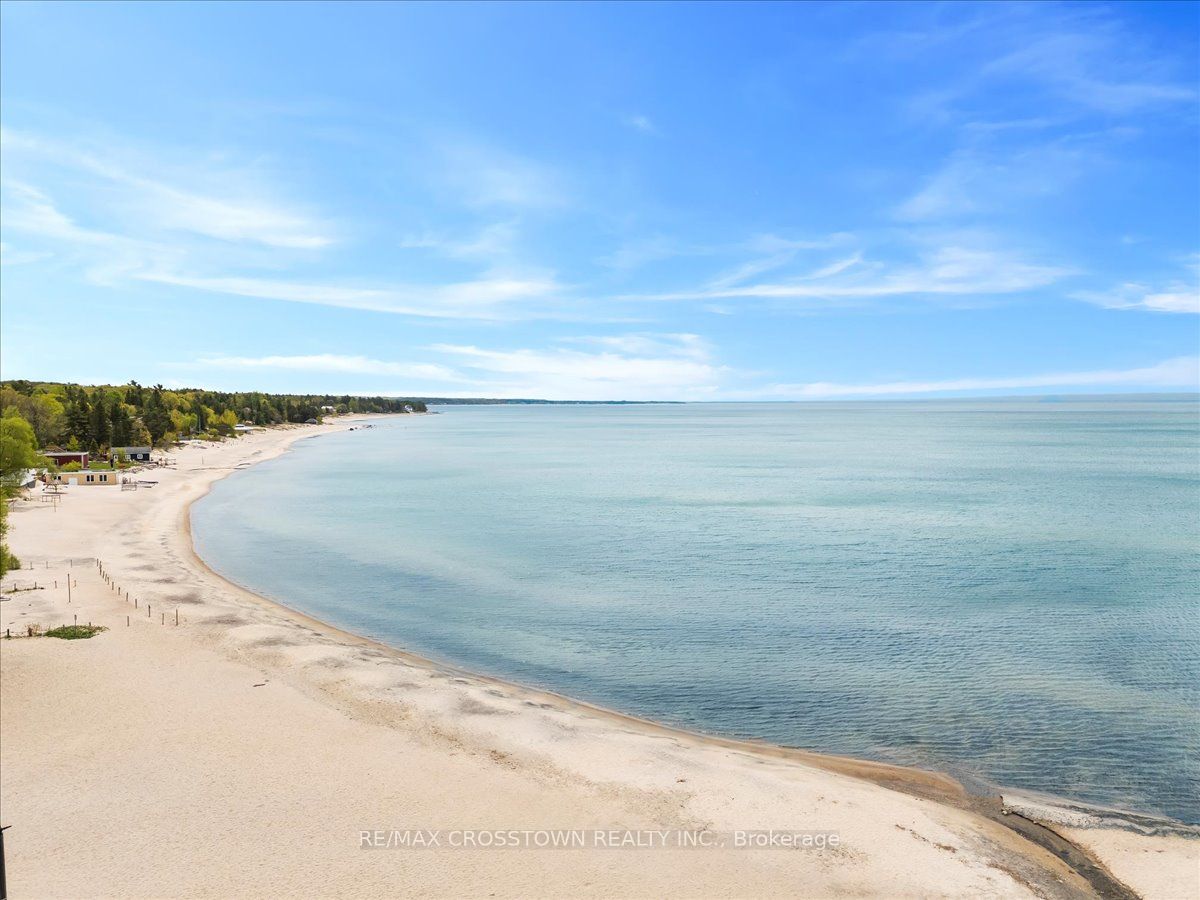 369 Balm Beach Road W Property Photo 3