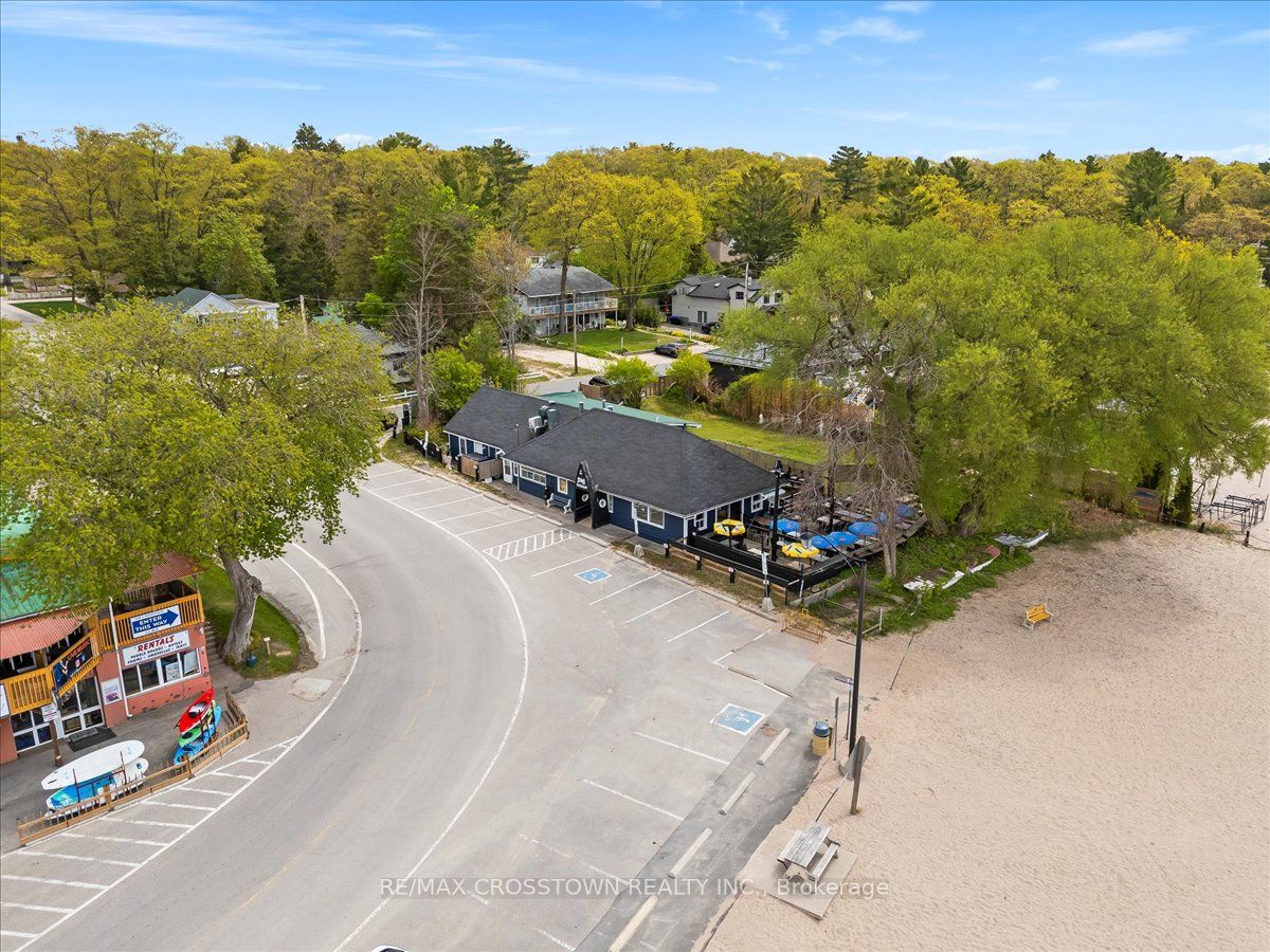 369 Balm Beach Road W Property Photo 10