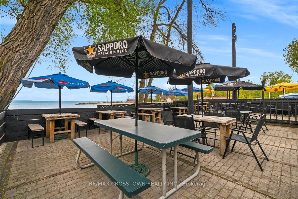 369 Balm Beach Road W Property Photo 16