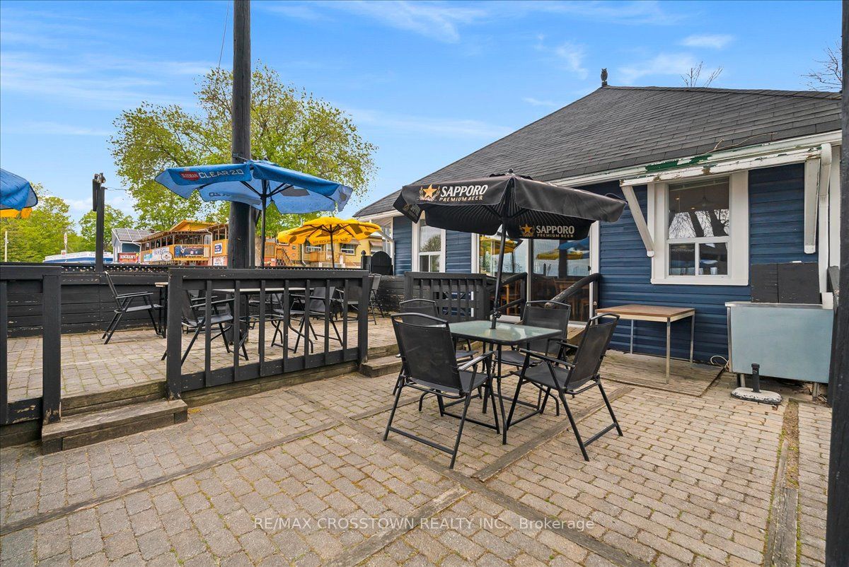 369 Balm Beach Road W Property Photo 17