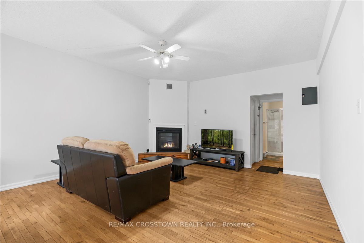 369 Balm Beach Road W Property Photo 25