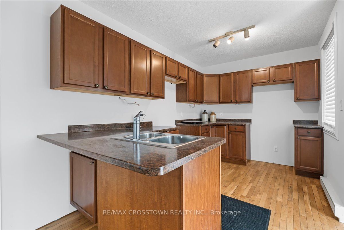 369 Balm Beach Road W Property Photo 26