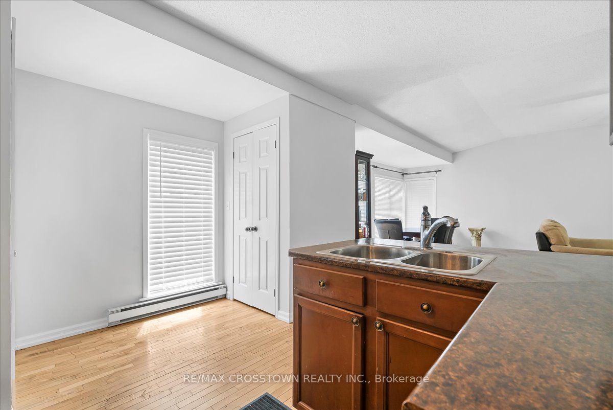 369 Balm Beach Road W Property Photo 27