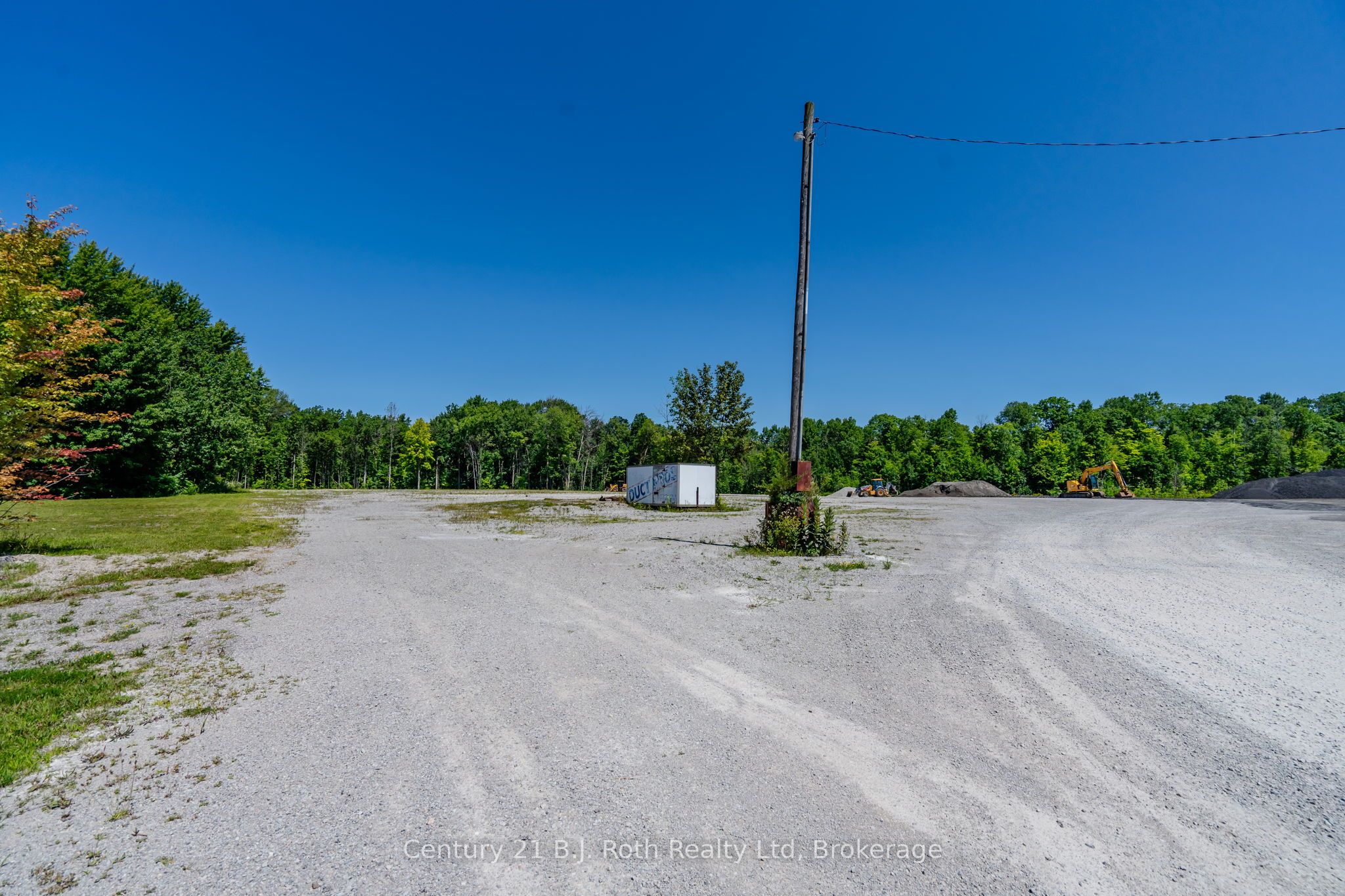 2565 Quarry Road Property Photo 7