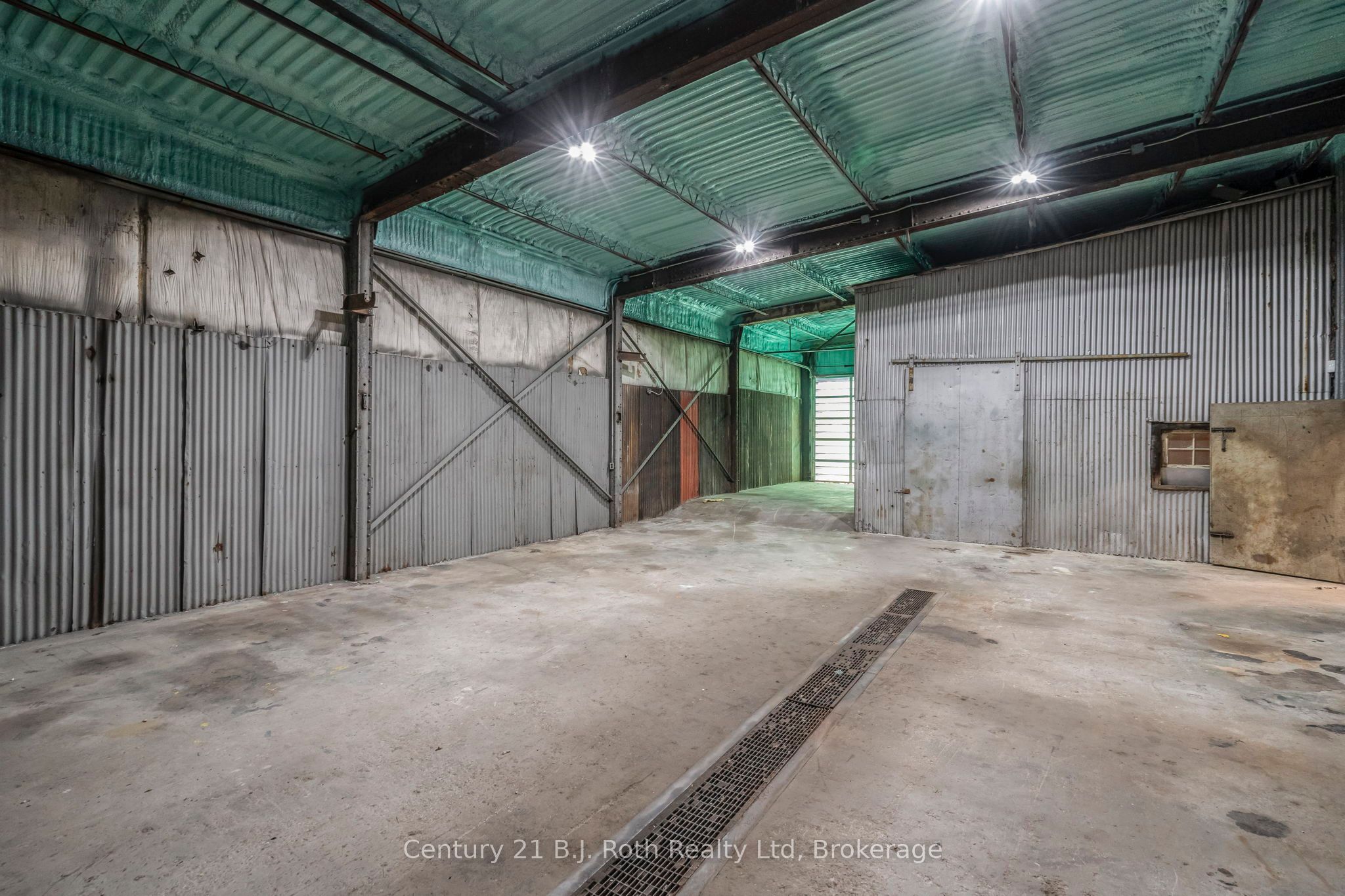 2565 Quarry Road Property Photo 20
