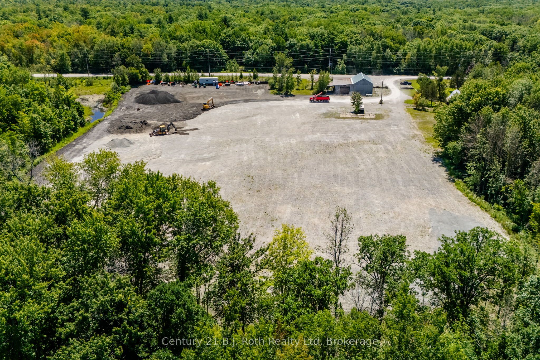 2565 Quarry Road Property Photo 36