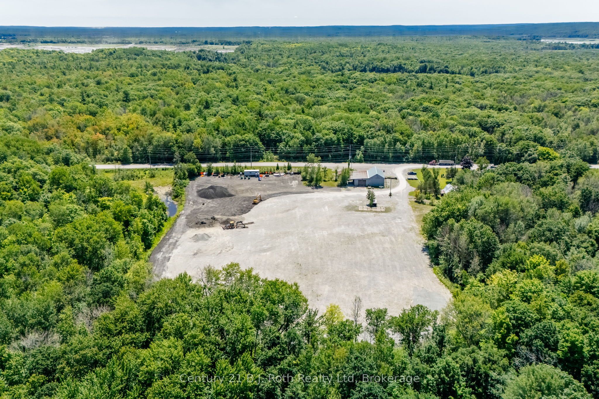 2565 Quarry Road Property Photo 44