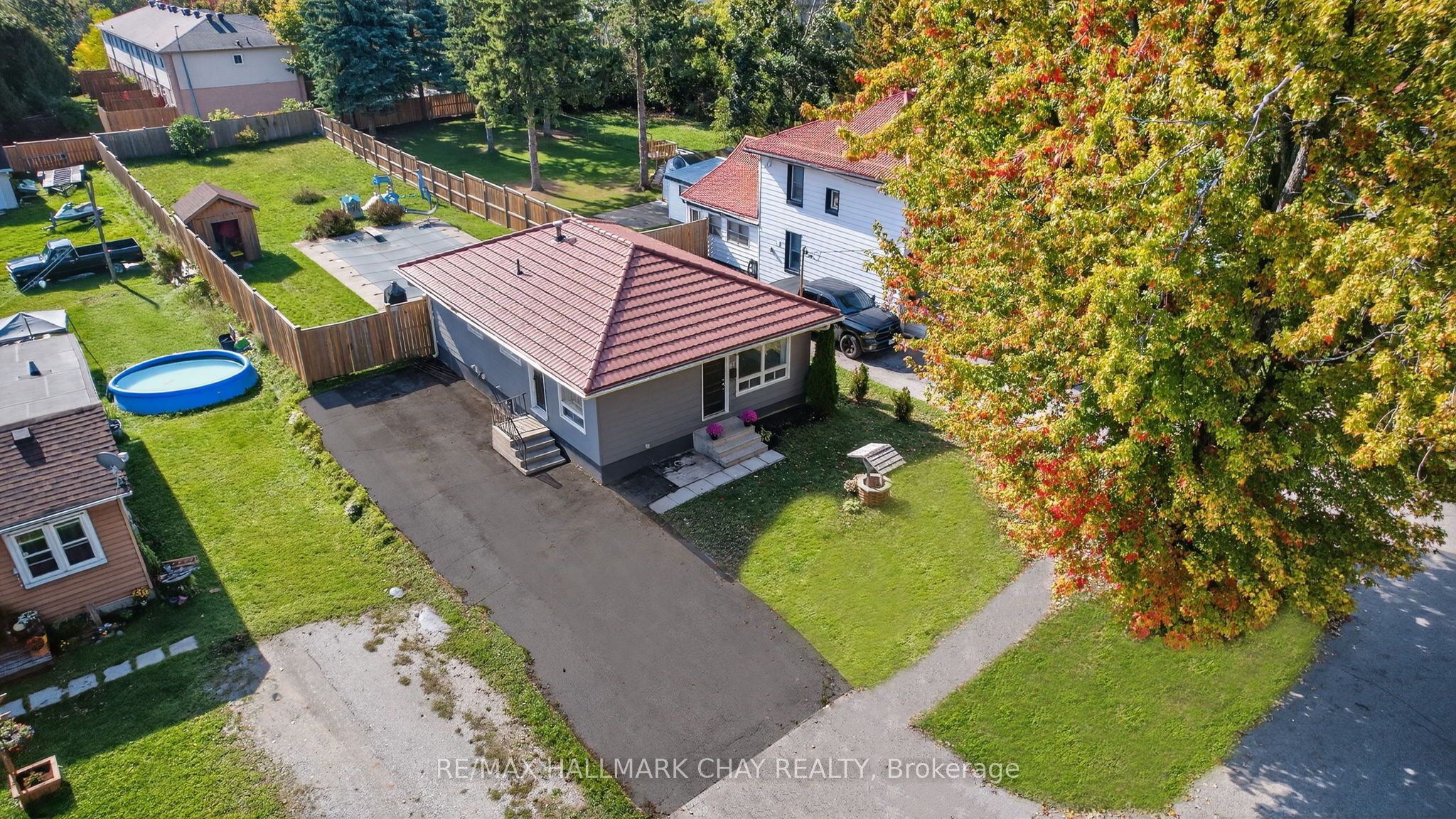 67 Simcoe St Property Photo 1