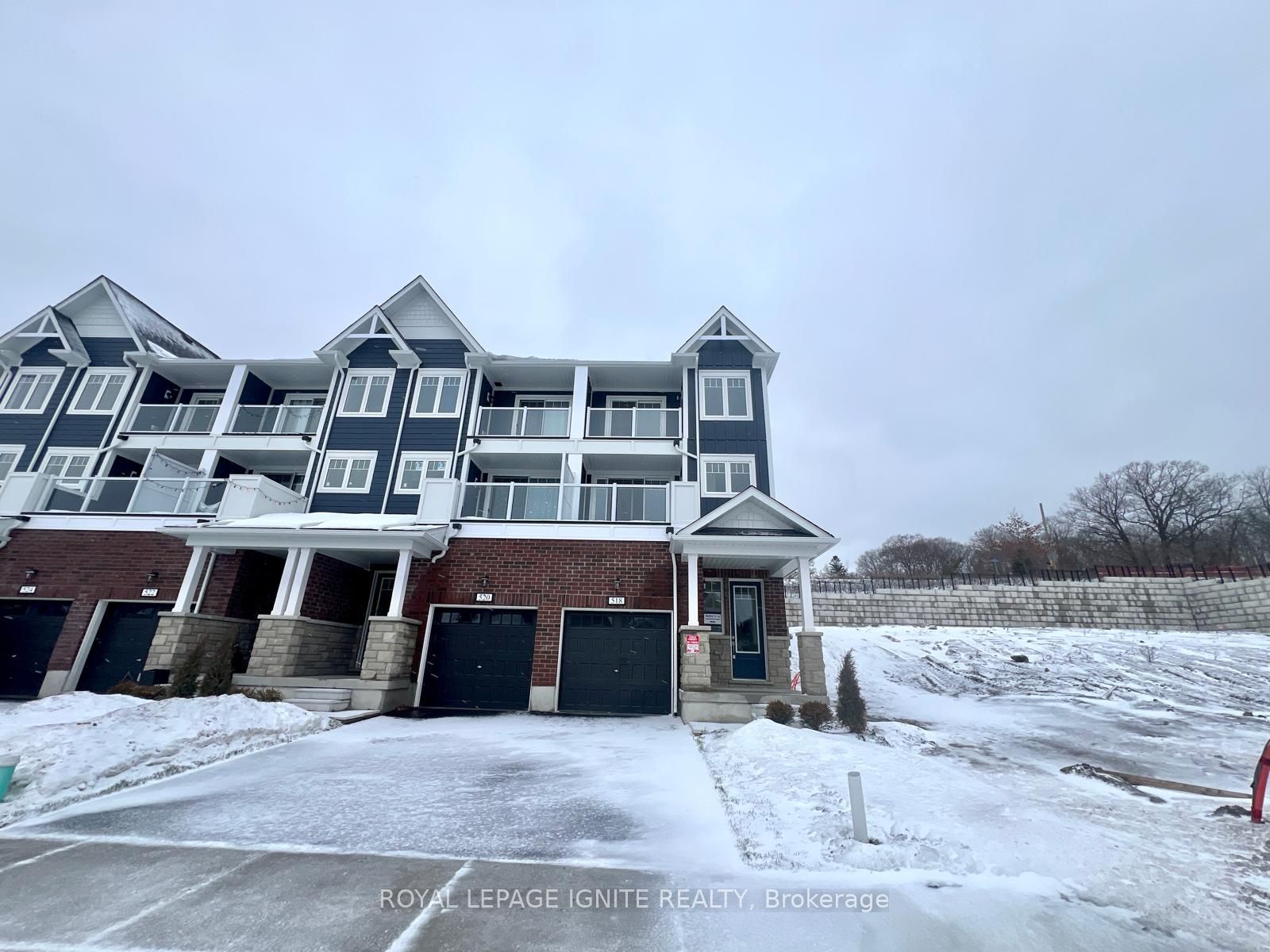 518 Hudson Crescent Property Photo 1