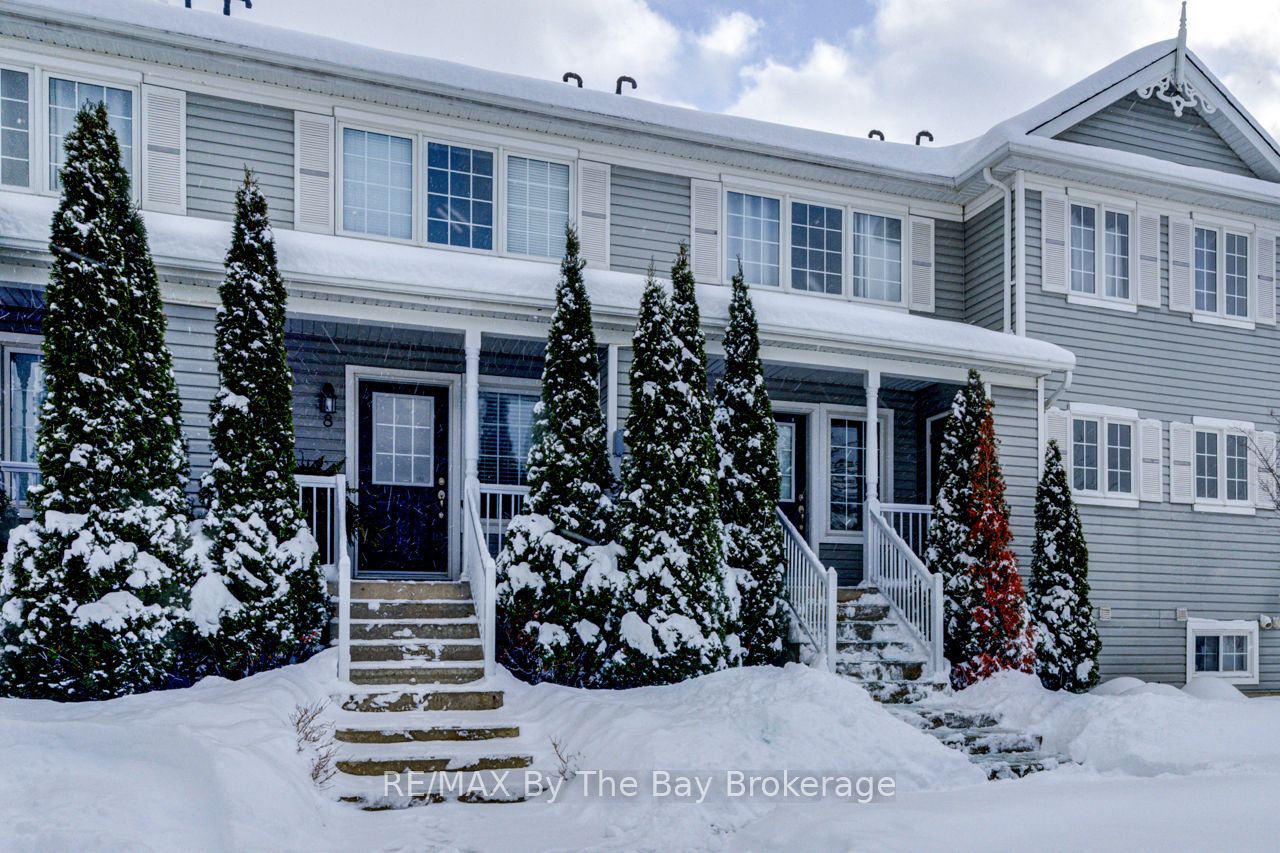 7 Royalton Lane Property Photo 1