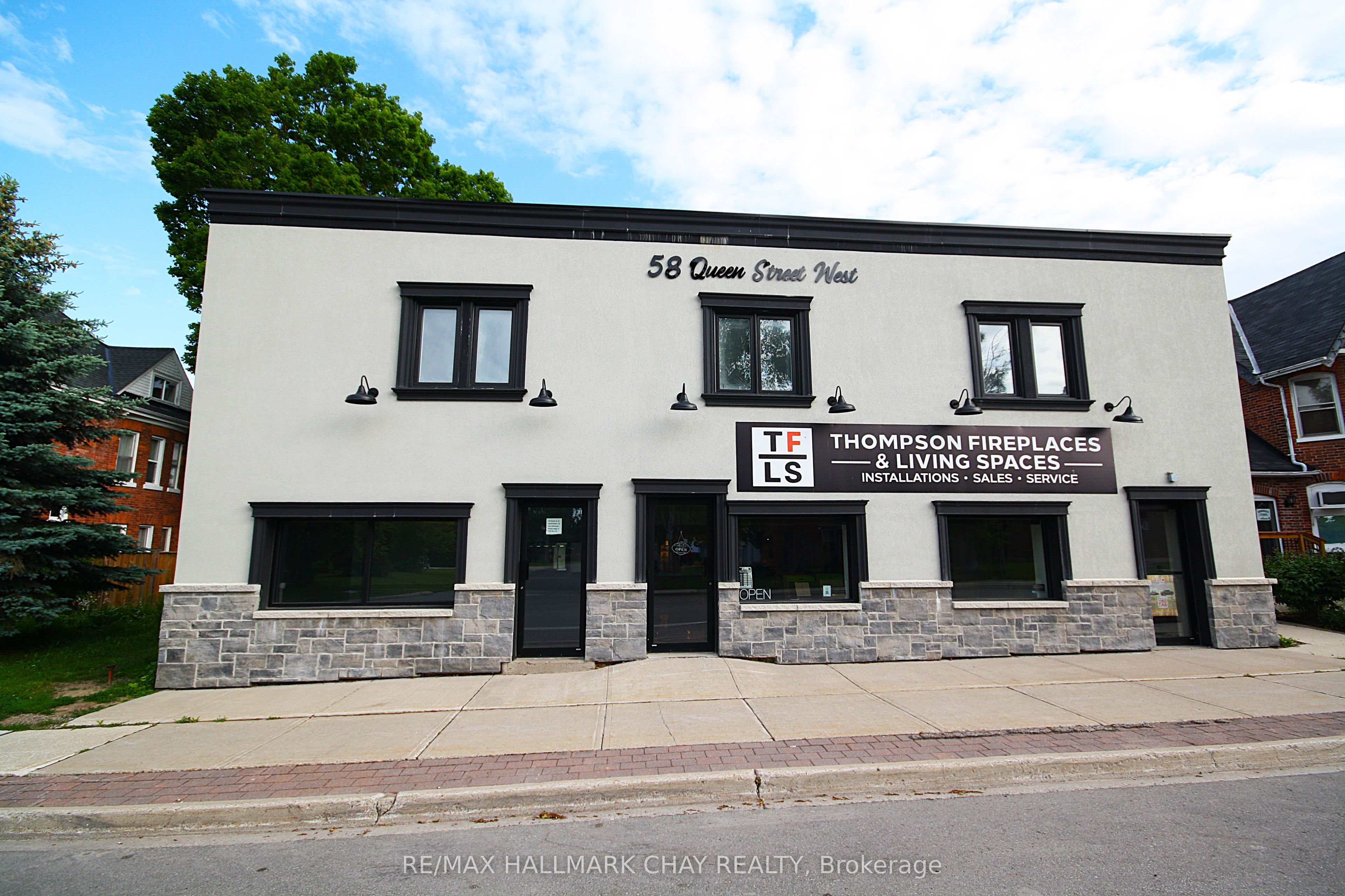 58 Queen St Street W Property Photo 1