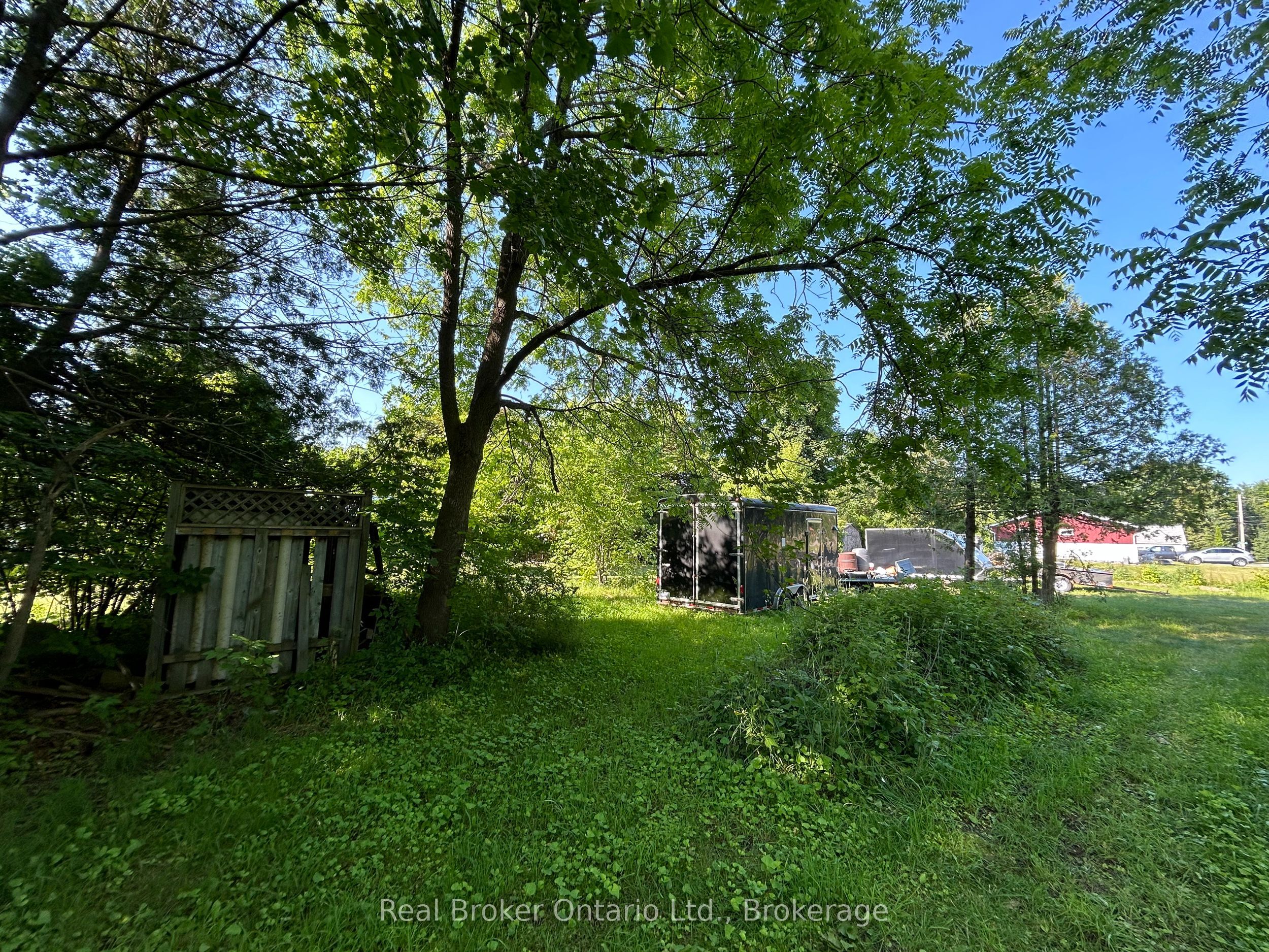 150 Amanda Street Property Photo 5