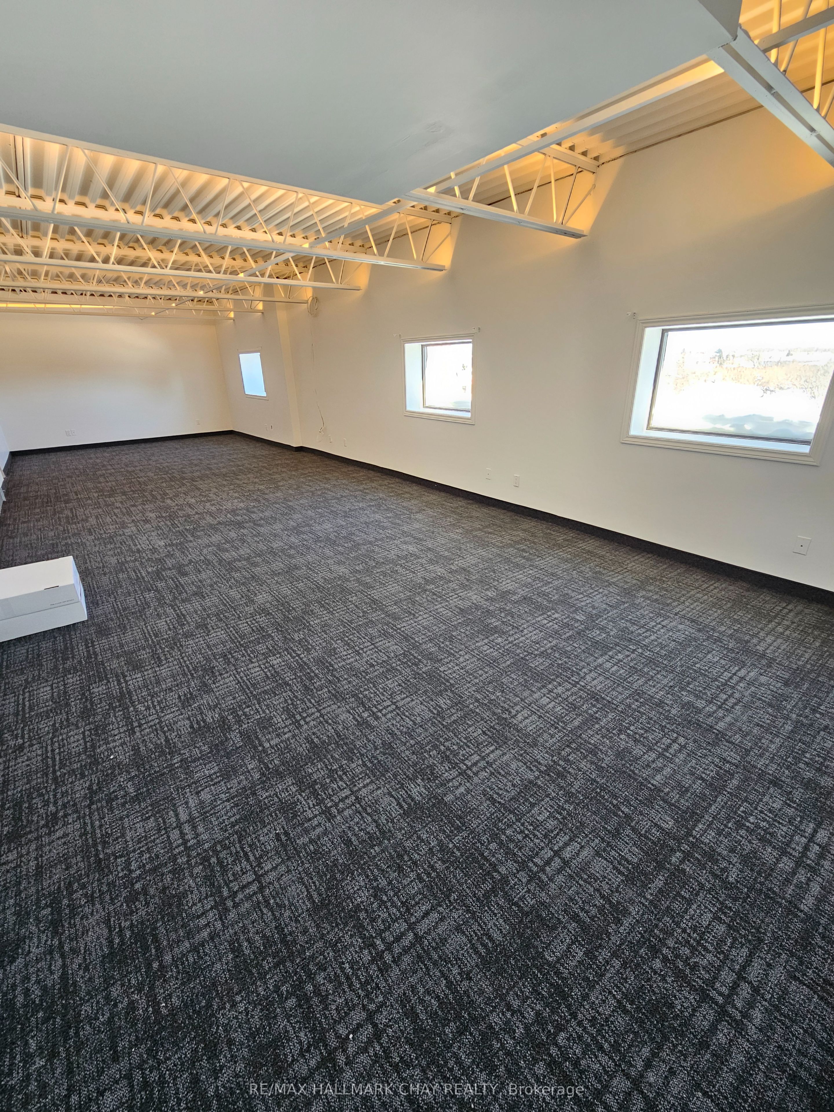 5 Ontario Street B Property Photo 3