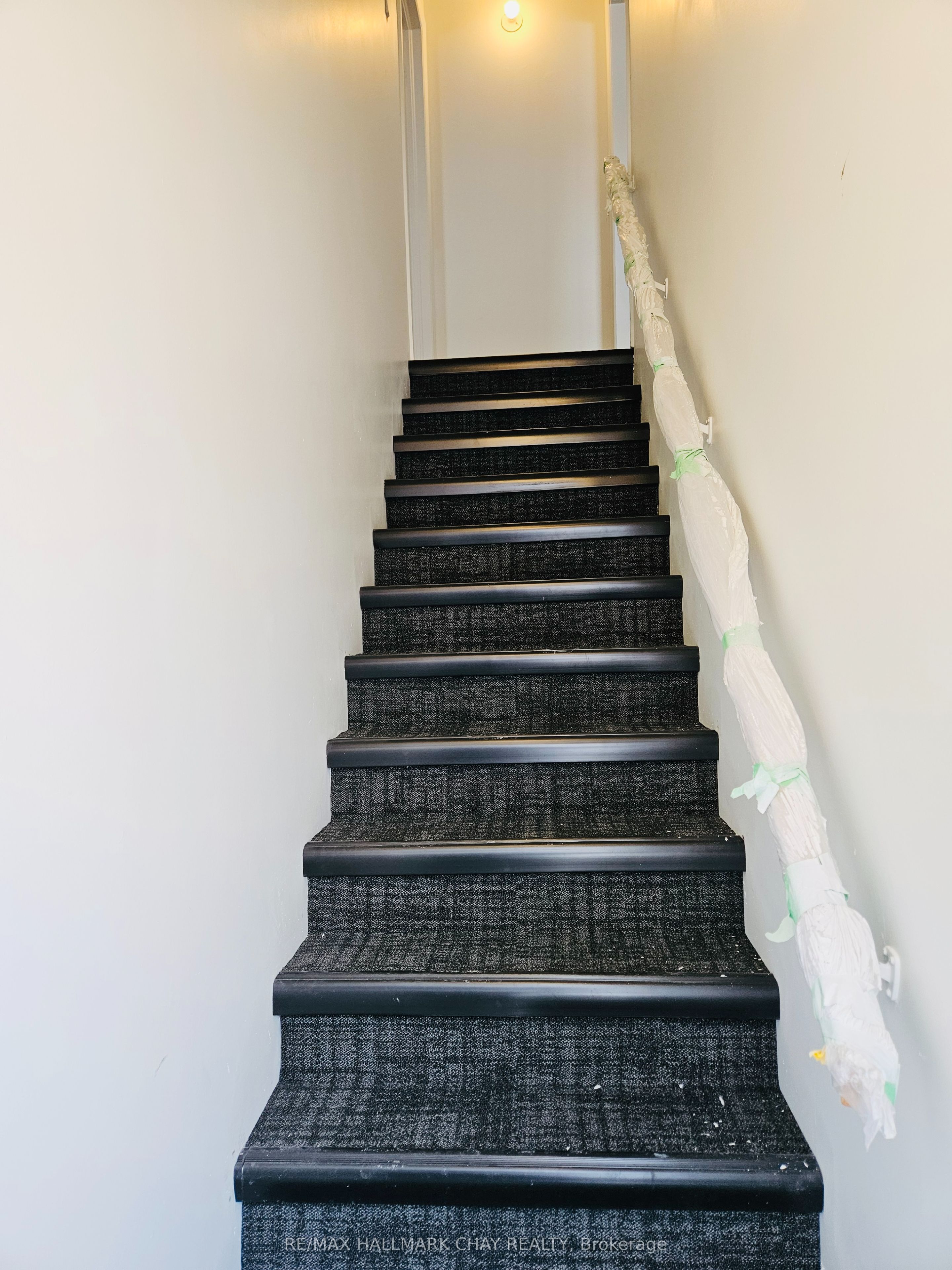 5 Ontario Street B Property Photo 6