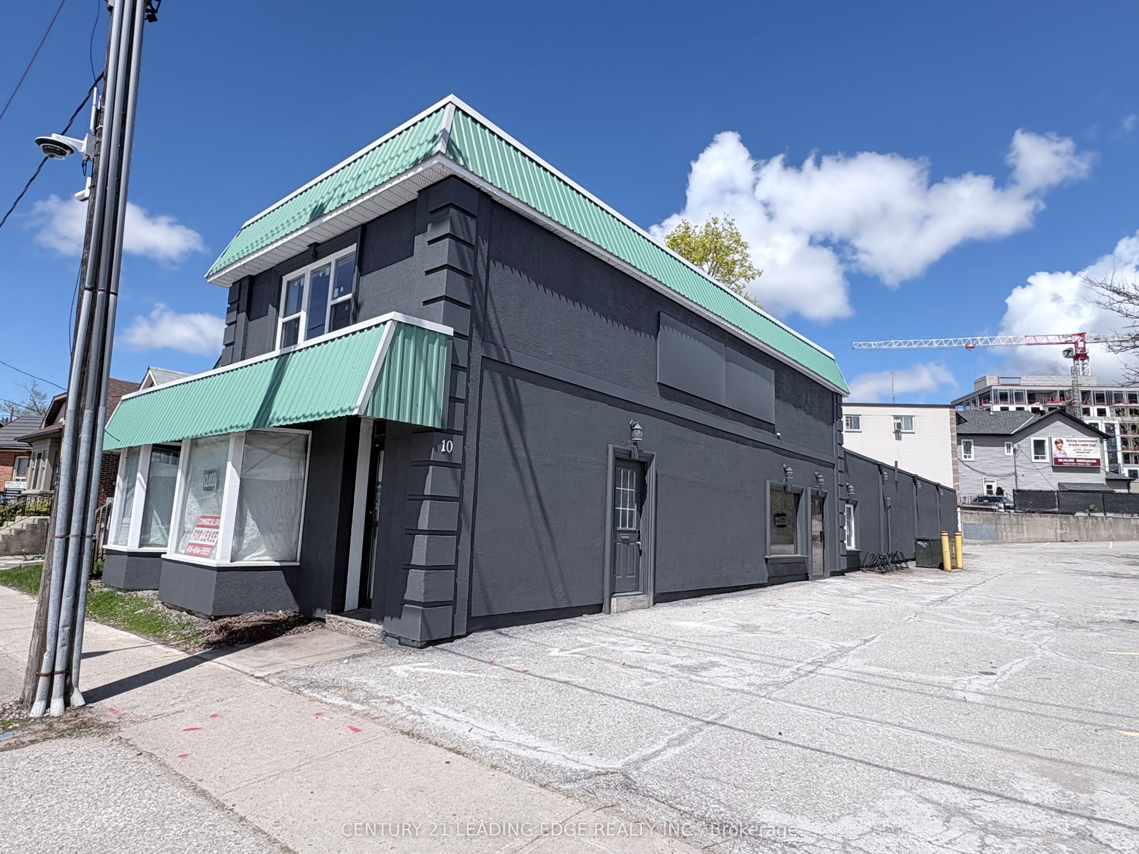 10 Ross Street Property Photo 2