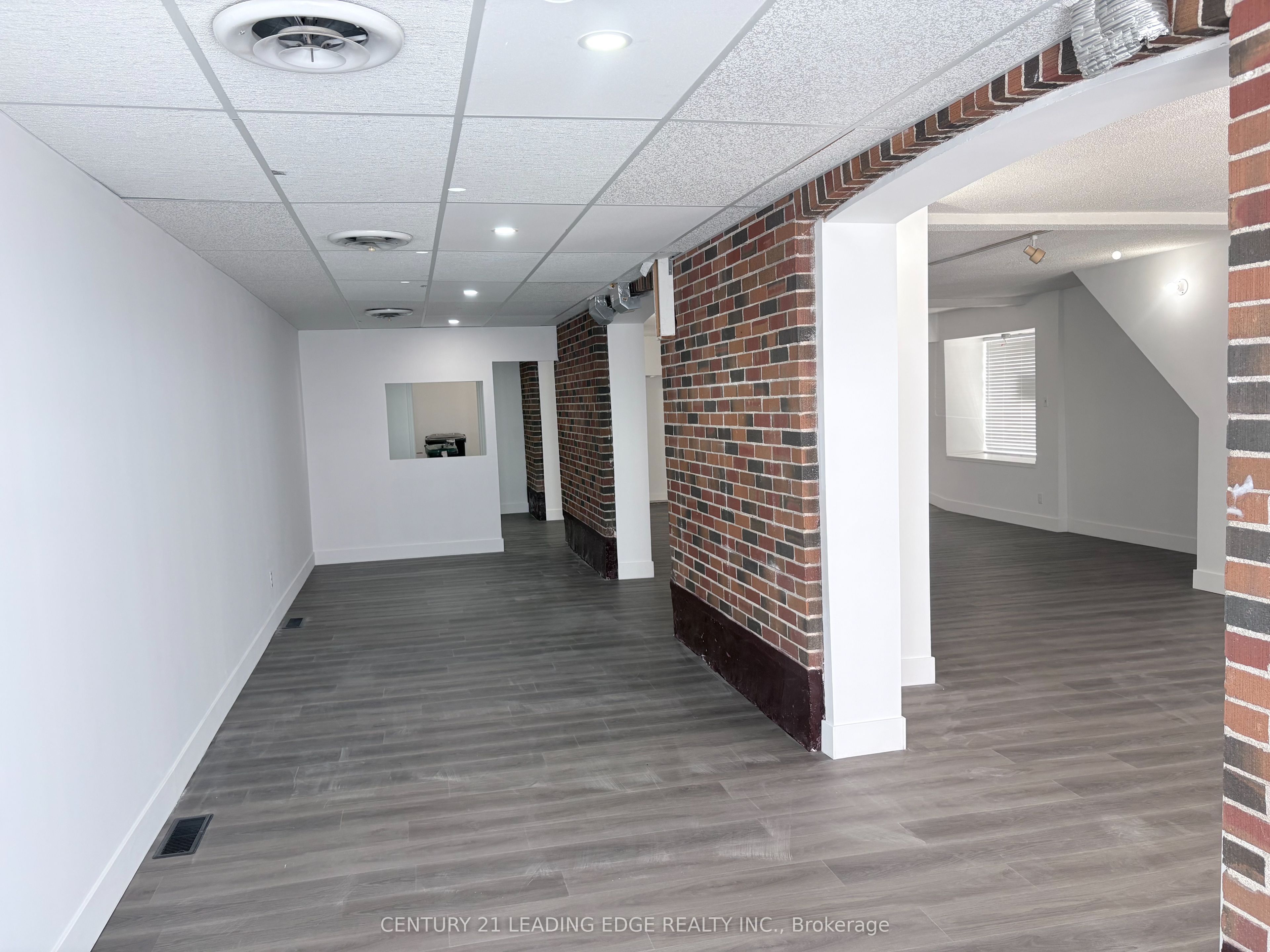 10 Ross Street Property Photo 9
