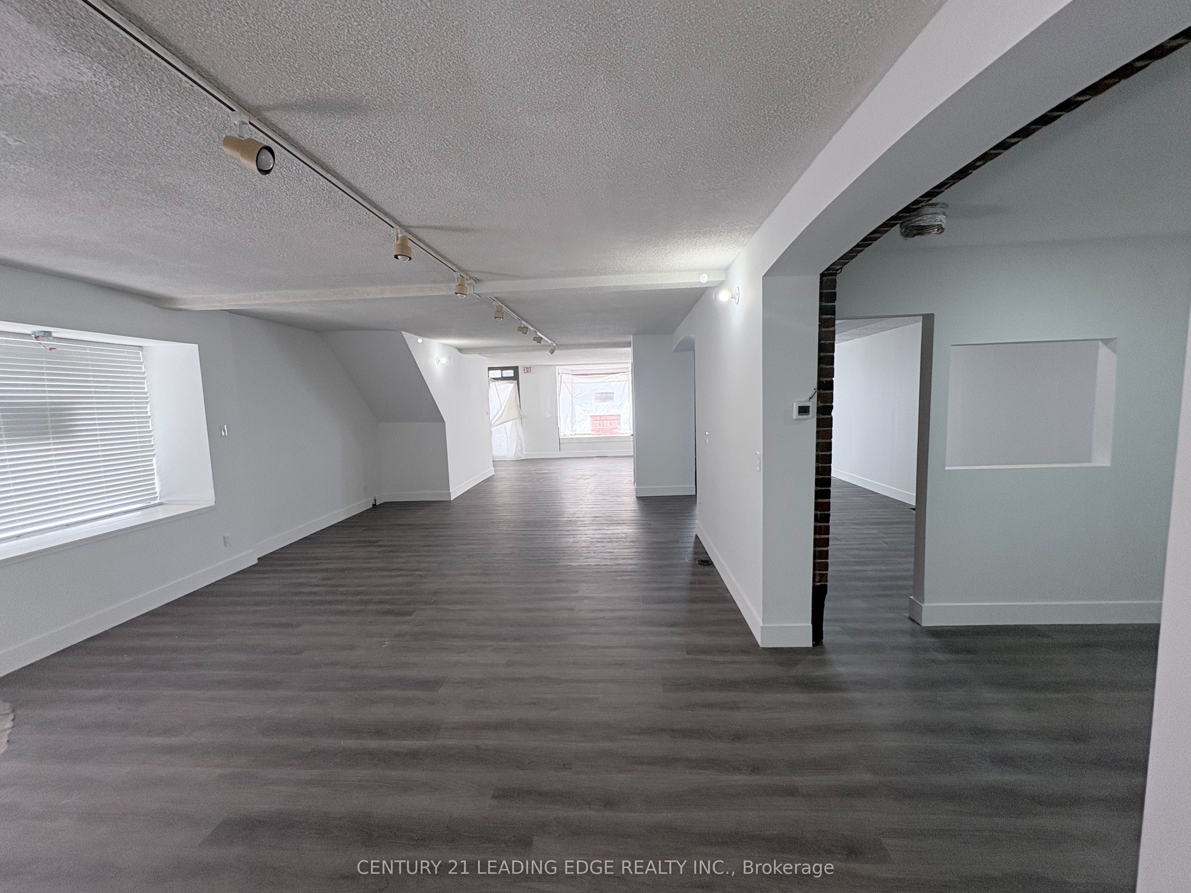 10 Ross Street Property Photo 11