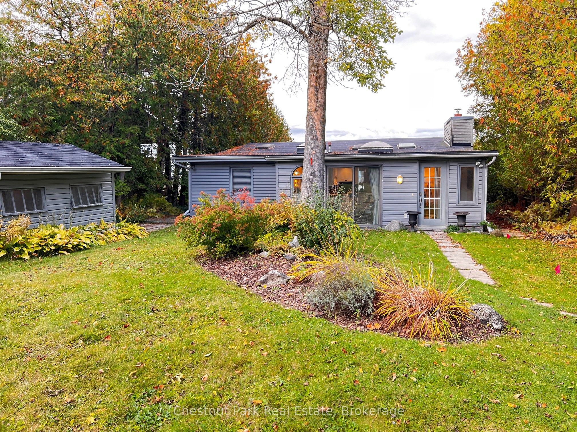 89 Georgian Manor Drive Property Photo 4
