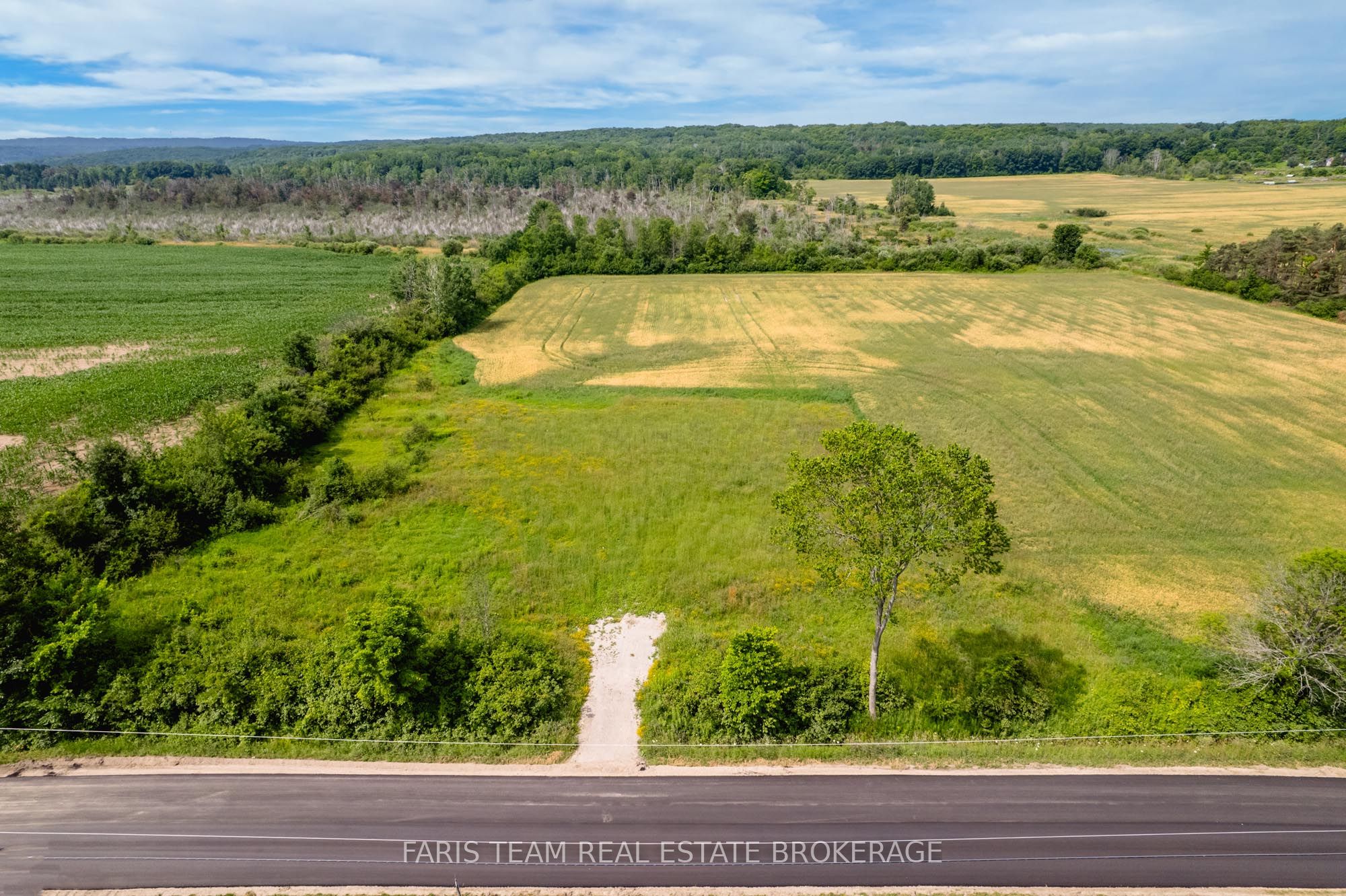 570 Curry Road Property Photo 3