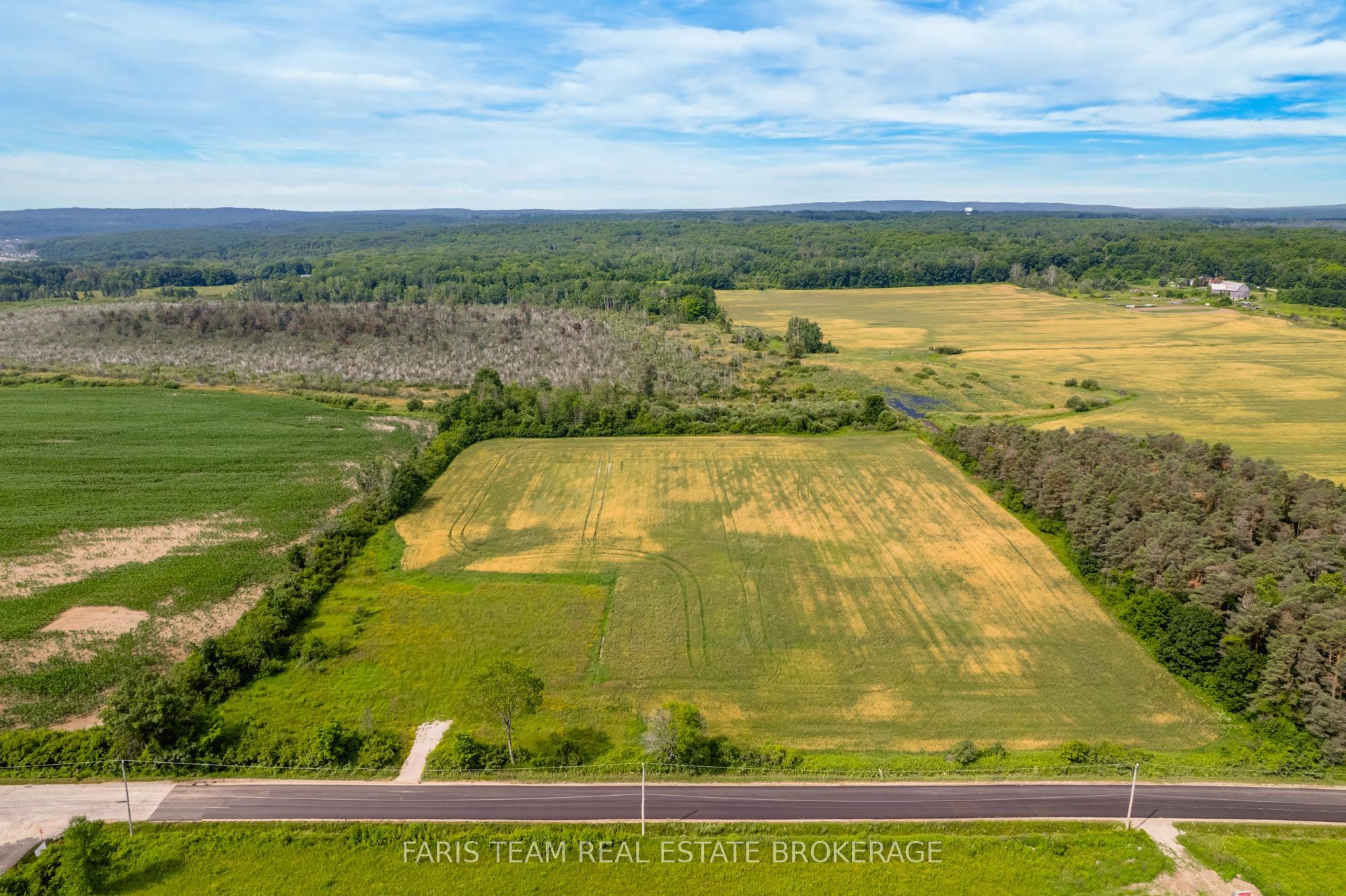 584 Curry Road Property Photo 2