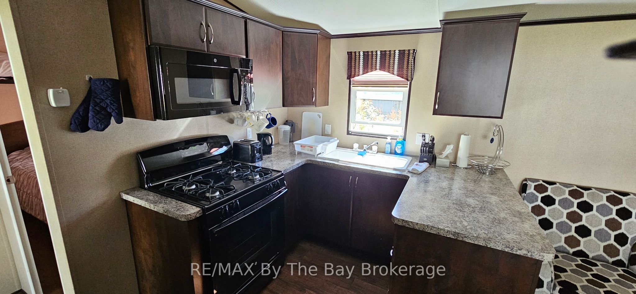 17 Chippewa Trail Property Photo 9
