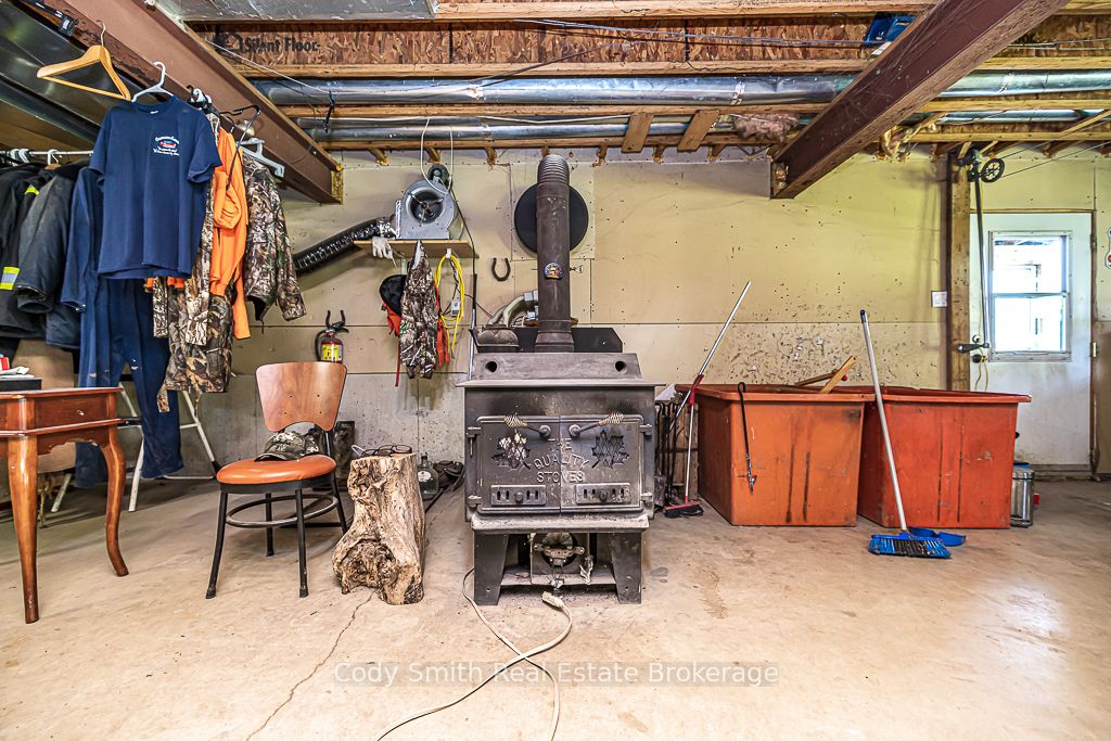 2059 Upper Big Chute Road Property Photo 6