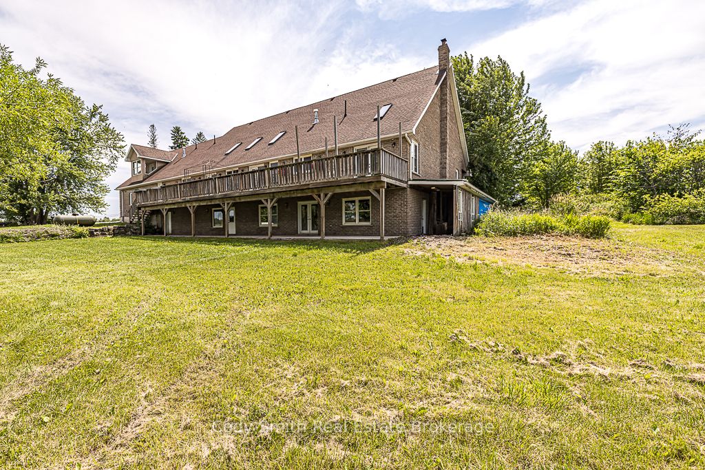 2059 Upper Big Chute Road Property Photo 8