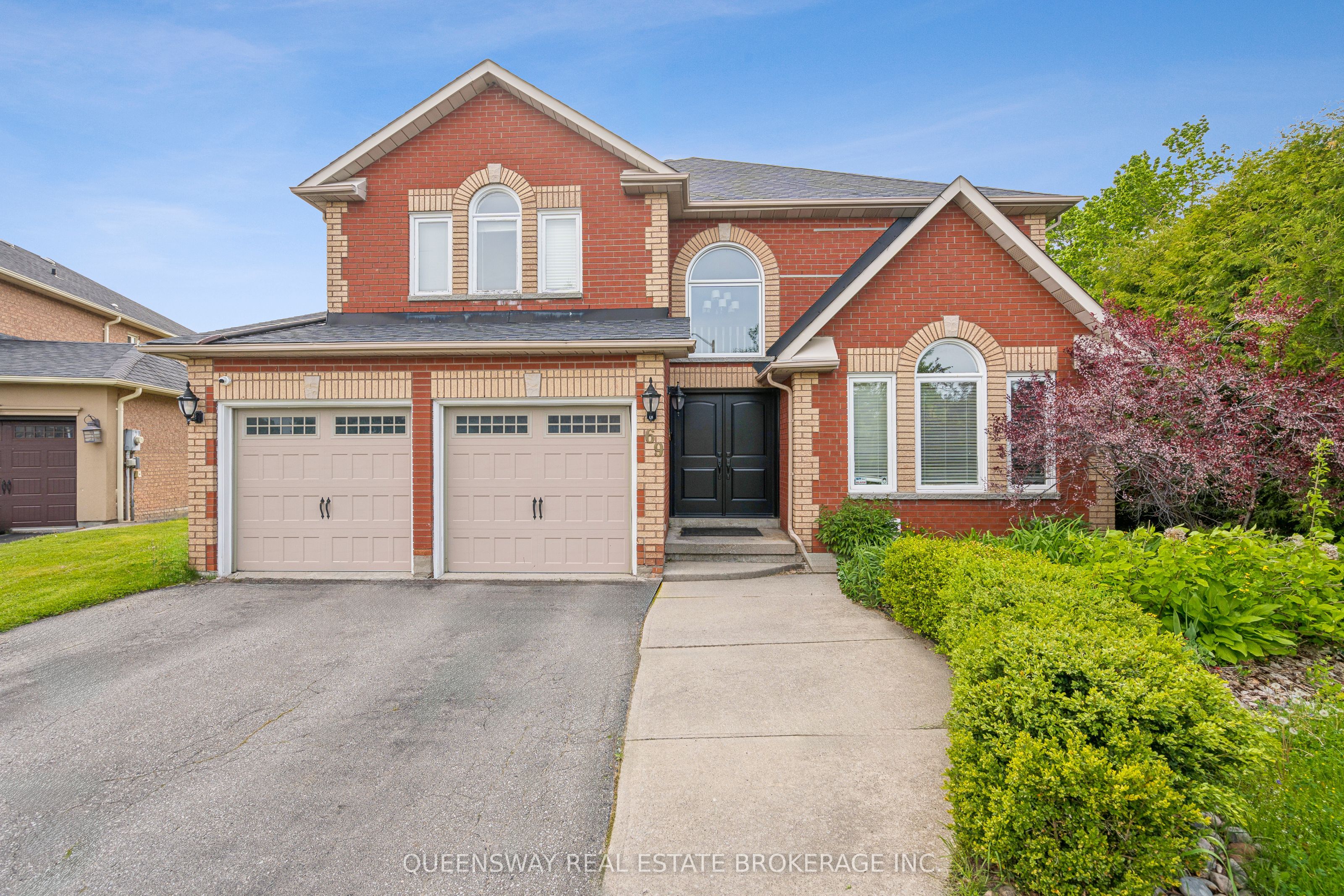 69 Cityview Circle Property Photo 1