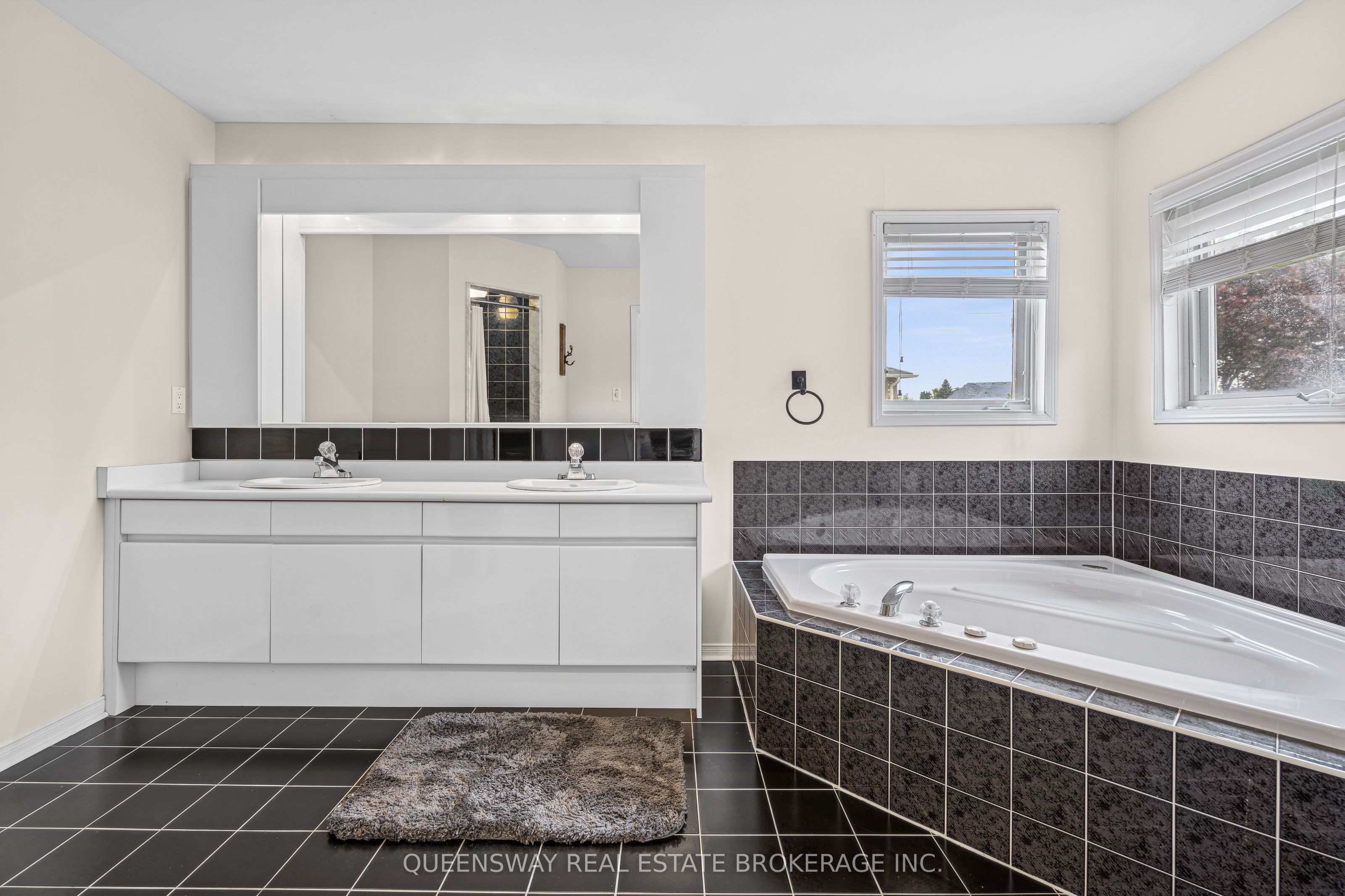 69 Cityview Circle Property Photo 18