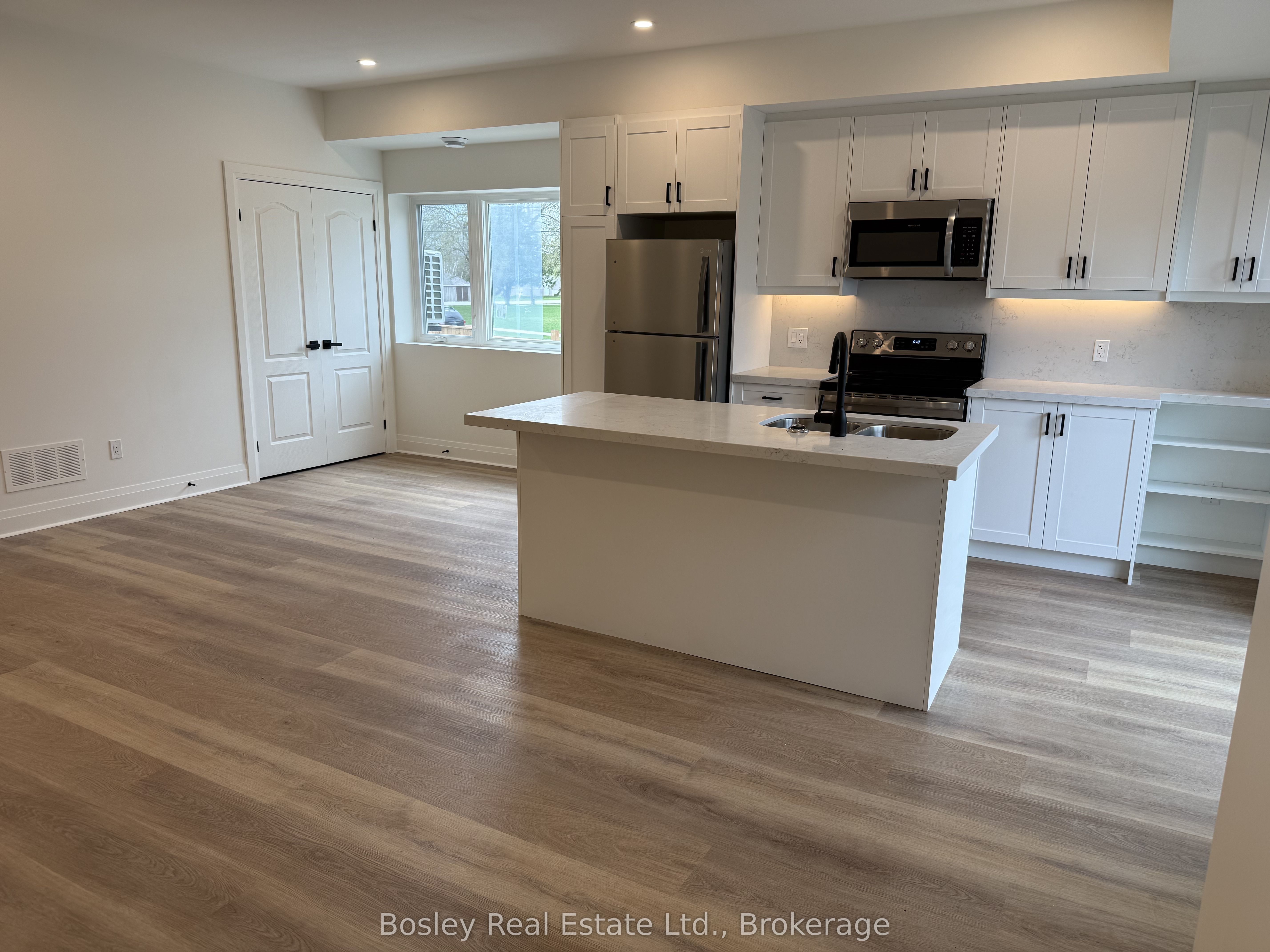 2 Golfview Drive 1 Property Photo 3