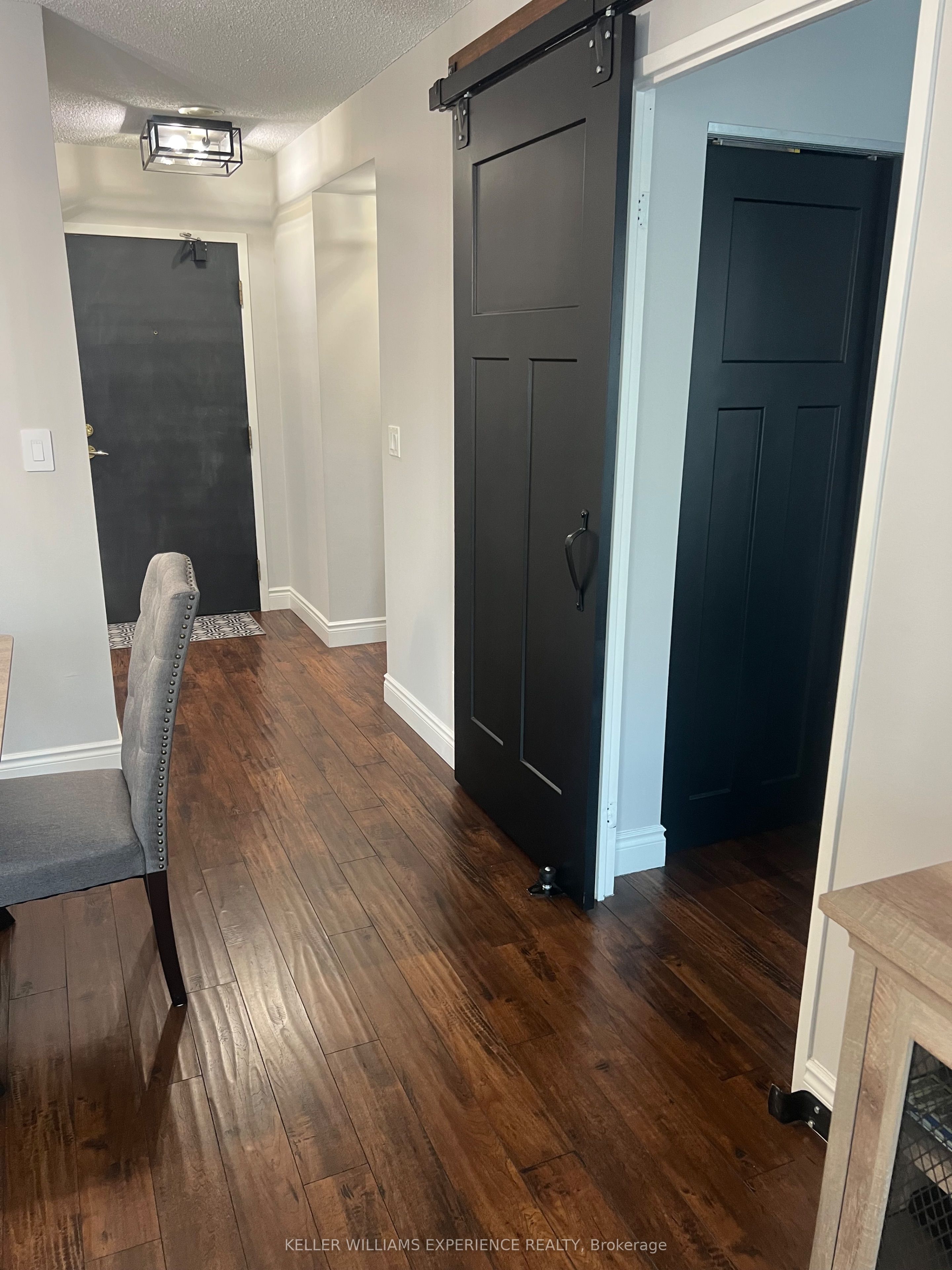 140 Dunlop Street E 401 Property Photo 21