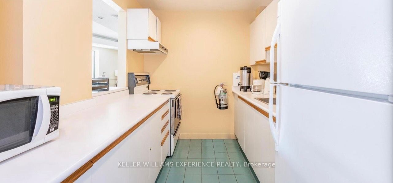 140 Dunlop Street E 401 Property Photo 46