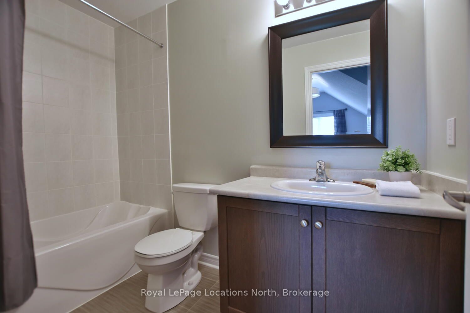 20 Leeward Circle Property Photo 8