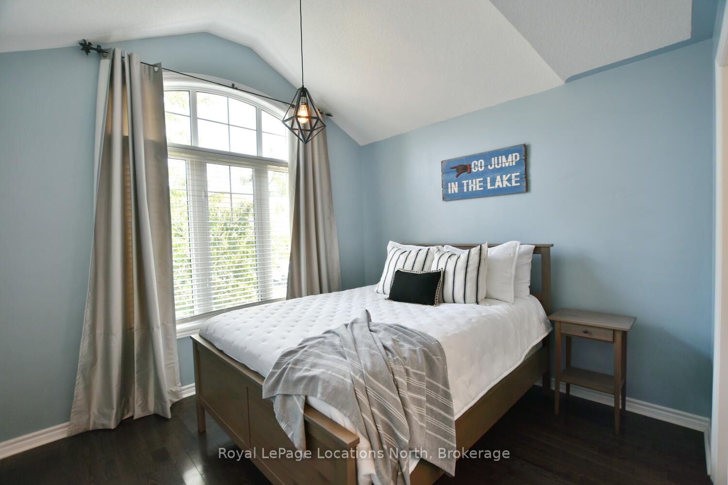 20 Leeward Circle Property Photo 10