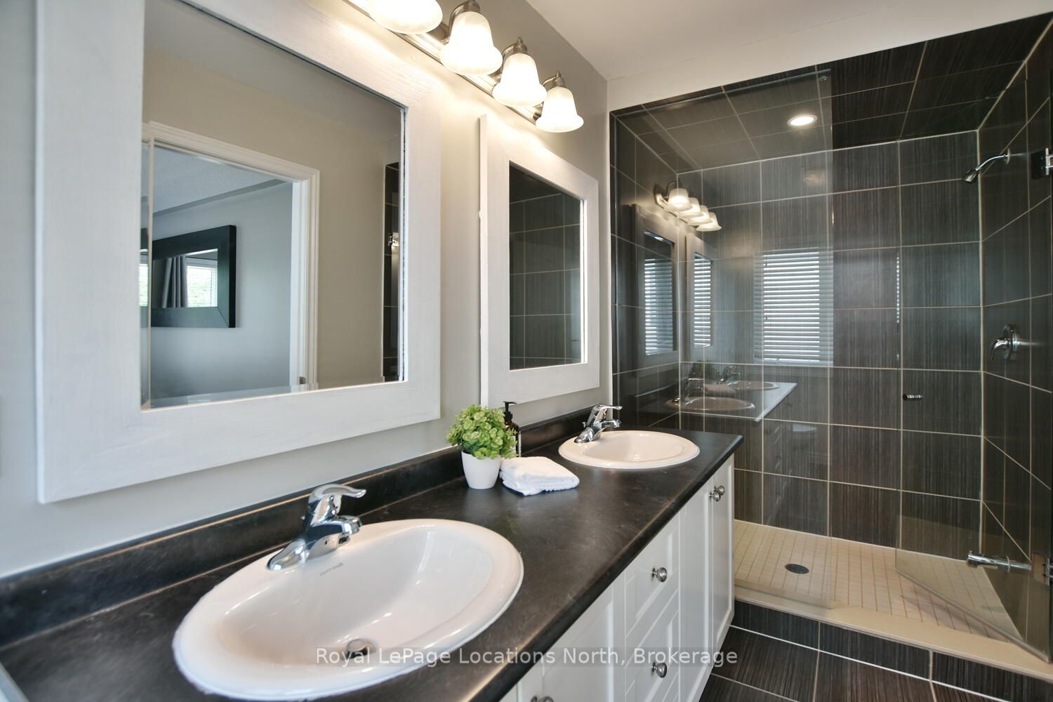 20 Leeward Circle Property Photo 23