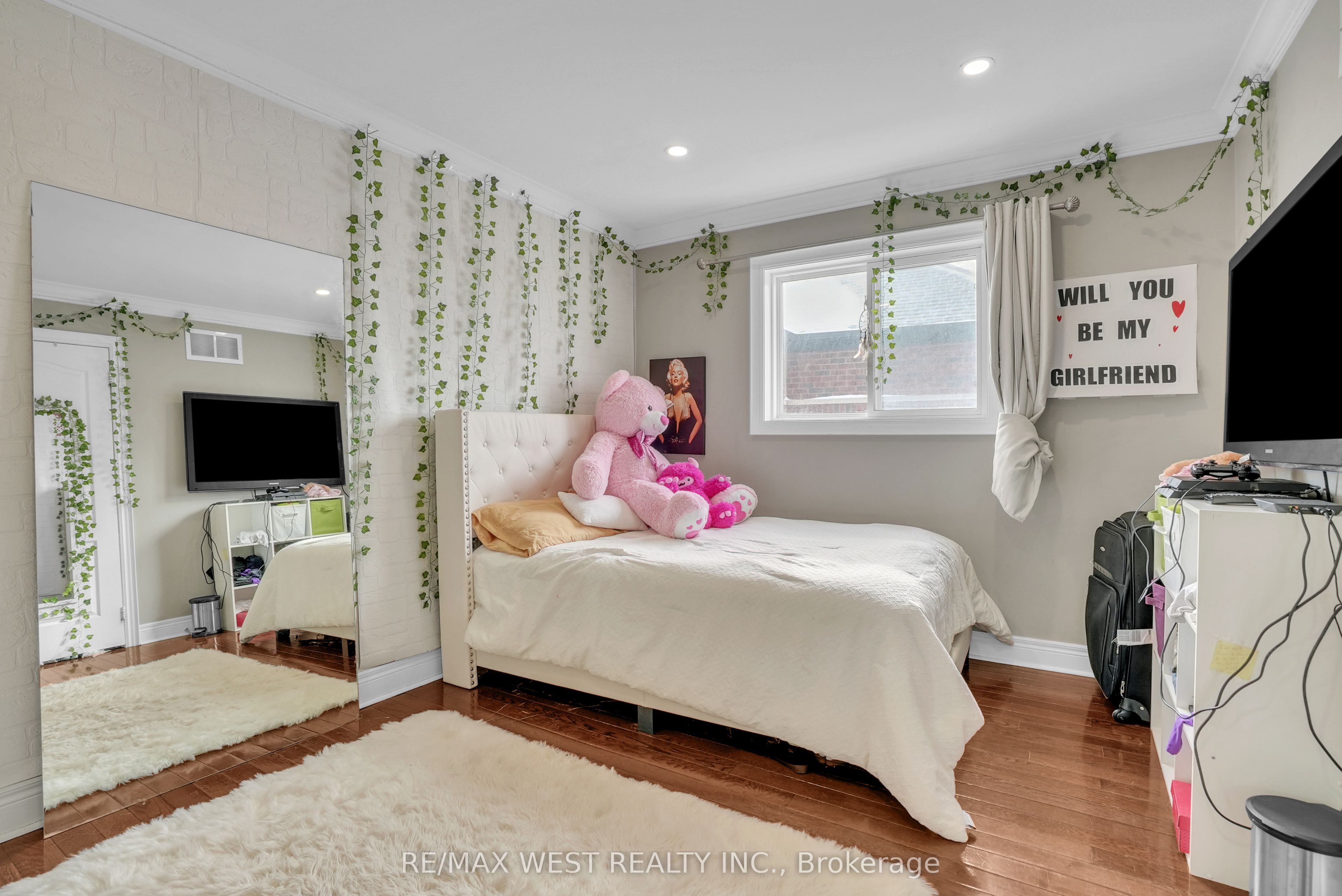 173 Prince William Way Property Photo 10