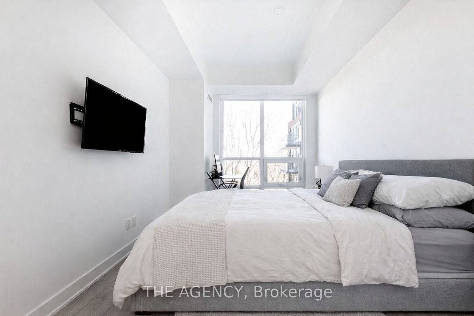681 Yonge Street 327 Property Photo 18