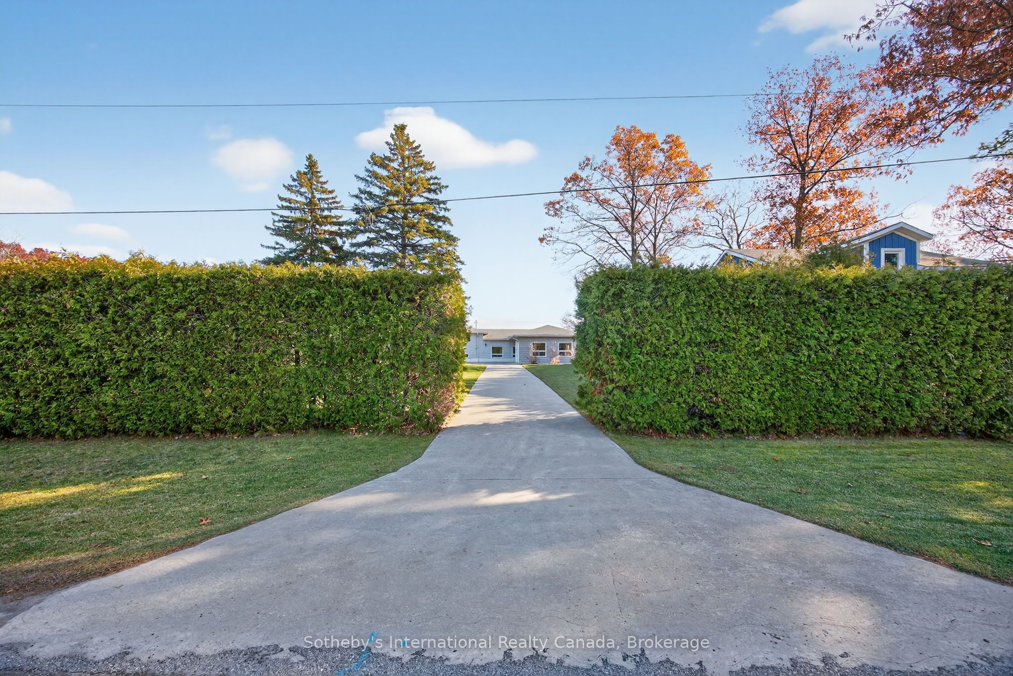 1420 Tiny Beaches Road N Property Photo 3