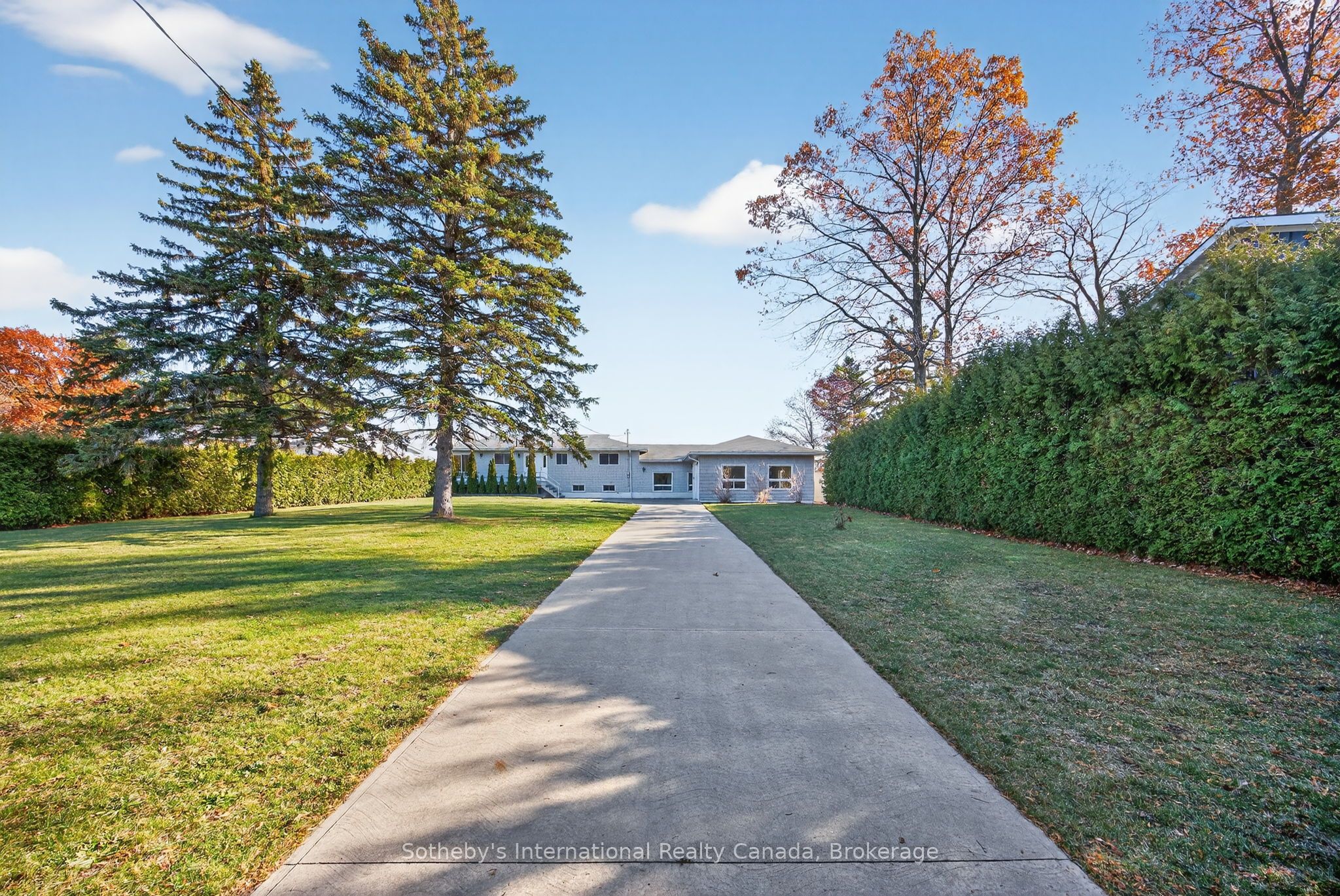 1420 Tiny Beaches Road N Property Photo 4