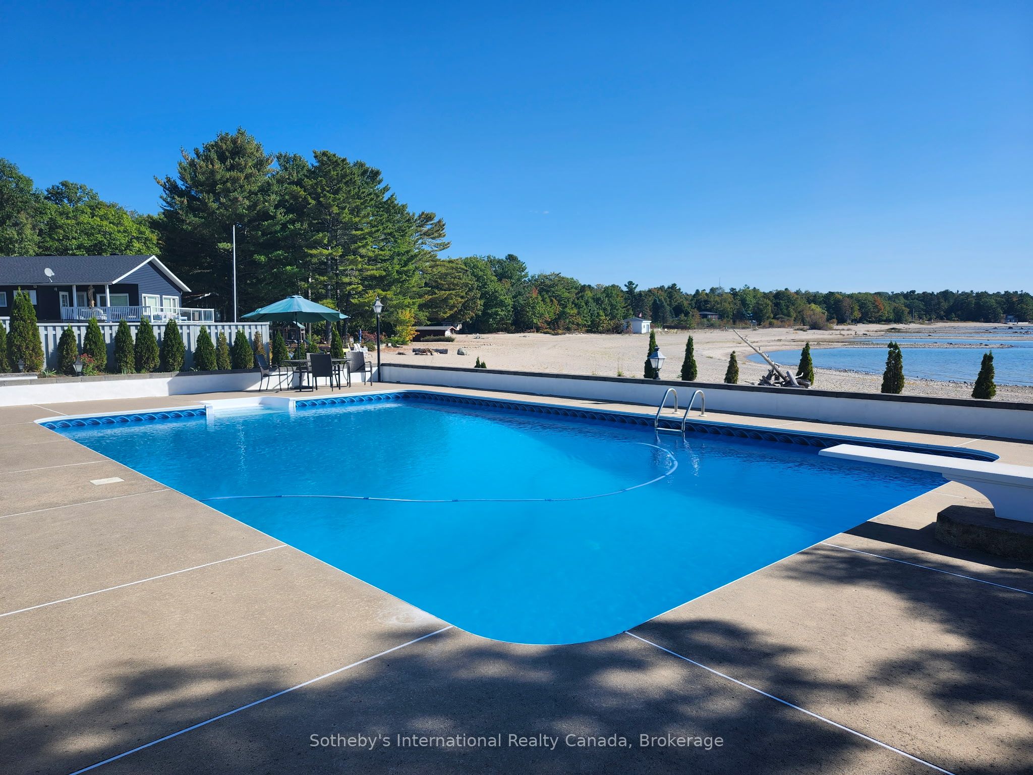 1420 Tiny Beaches Road N Property Photo 38