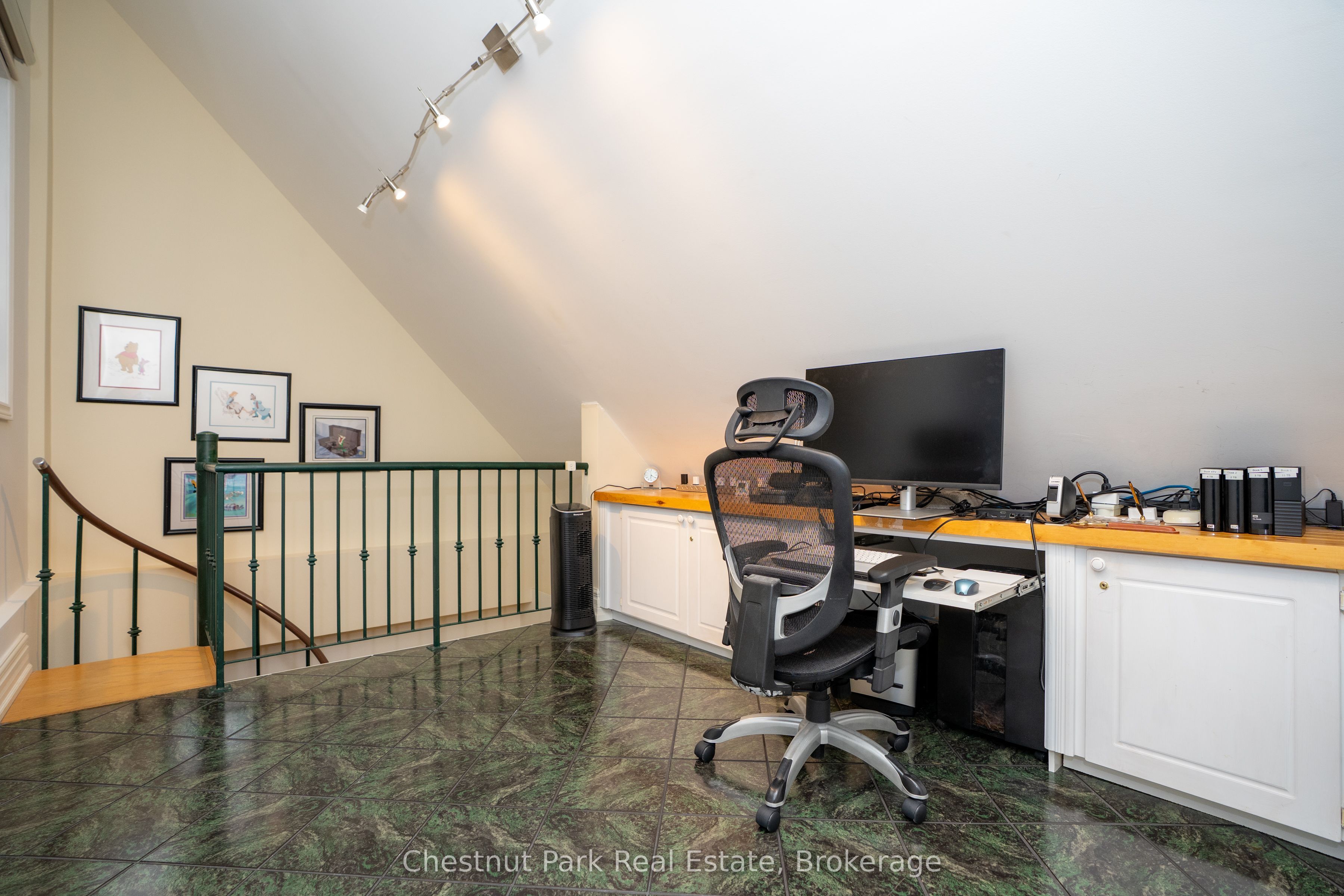 24 Ramblings Way 1001 Property Photo 15