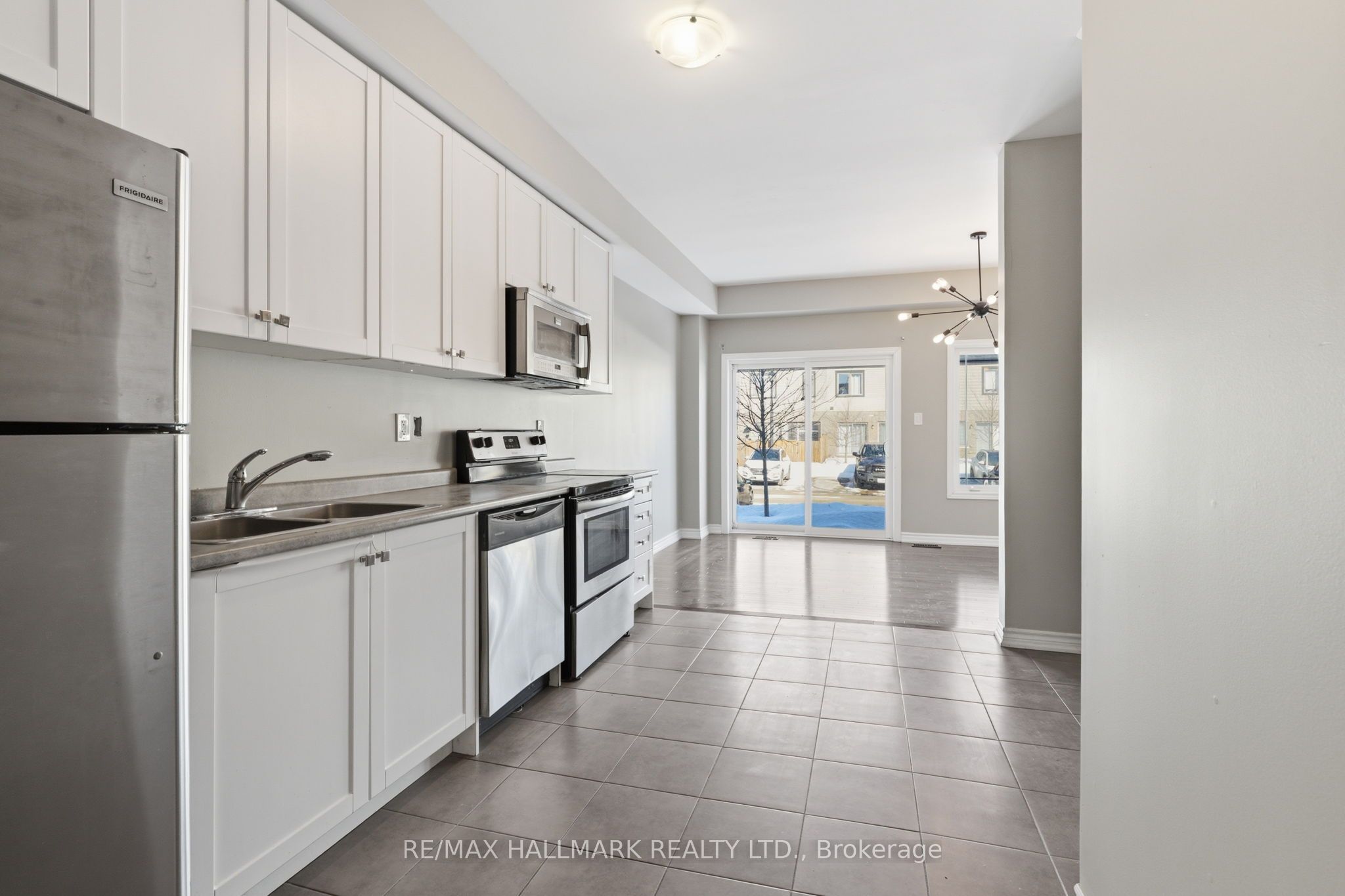 38 Deneb Street Property Photo 4