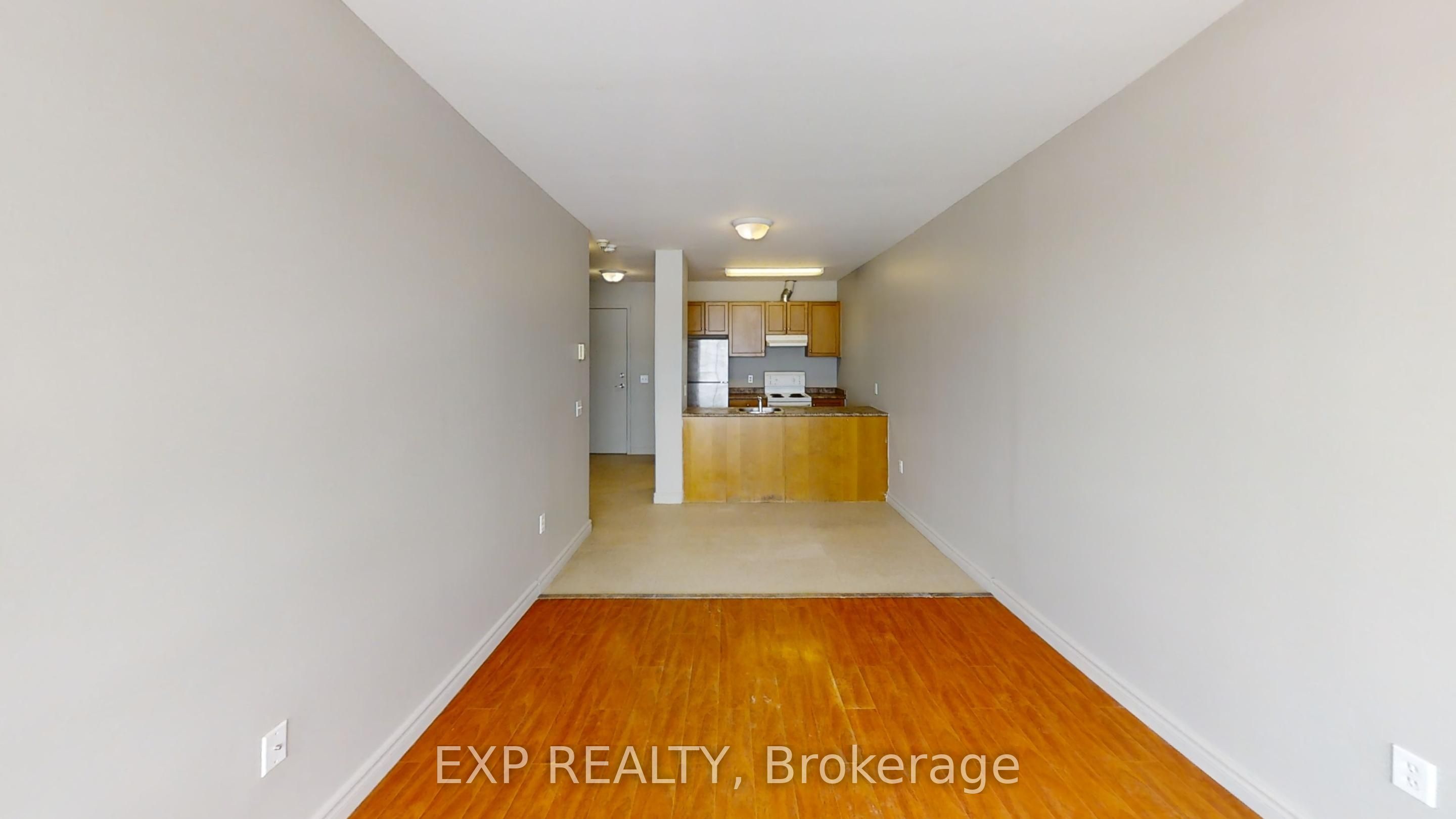95 Barrie Road 401 Property Photo 5