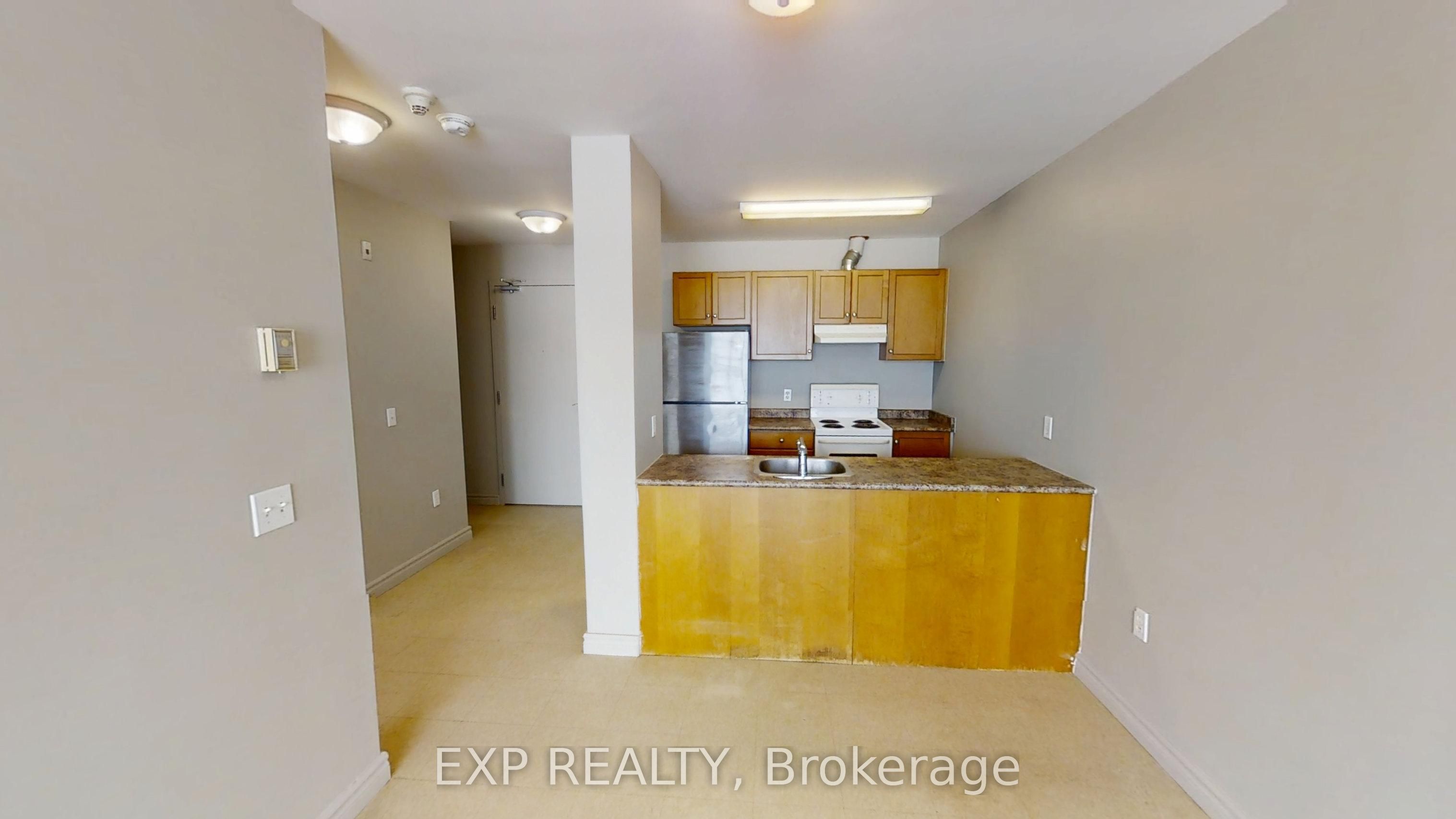 95 Barrie Road 401 Property Photo 6