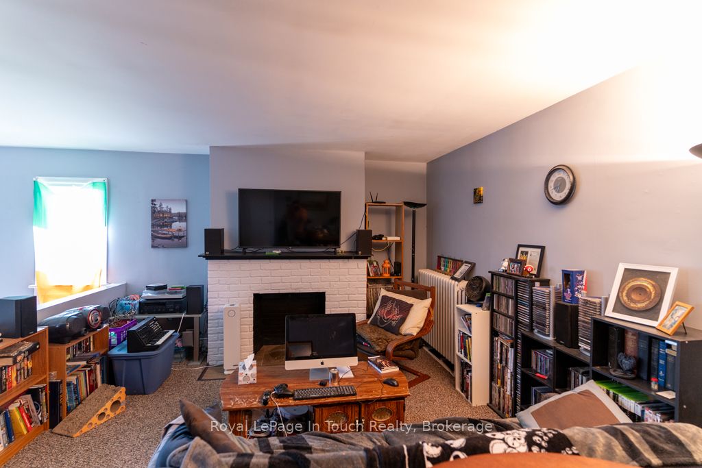 505 King Street Property Photo 6